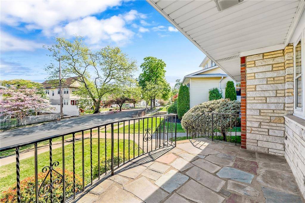 Staten Island, NY 10301,328 Stanley AVE