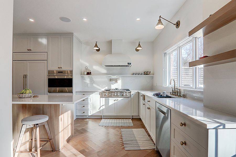 Toronto C02, ON M4V 1B9,79 Cottingham ST