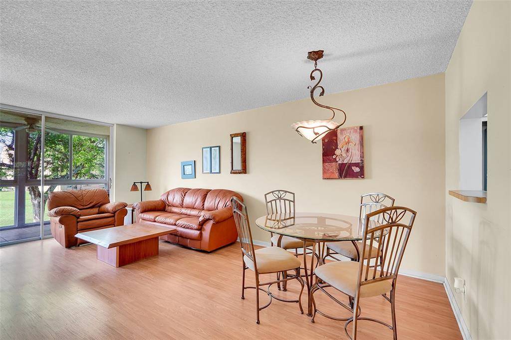 Sunrise, FL 33322,9261 Sunrise Lakes Blvd #201