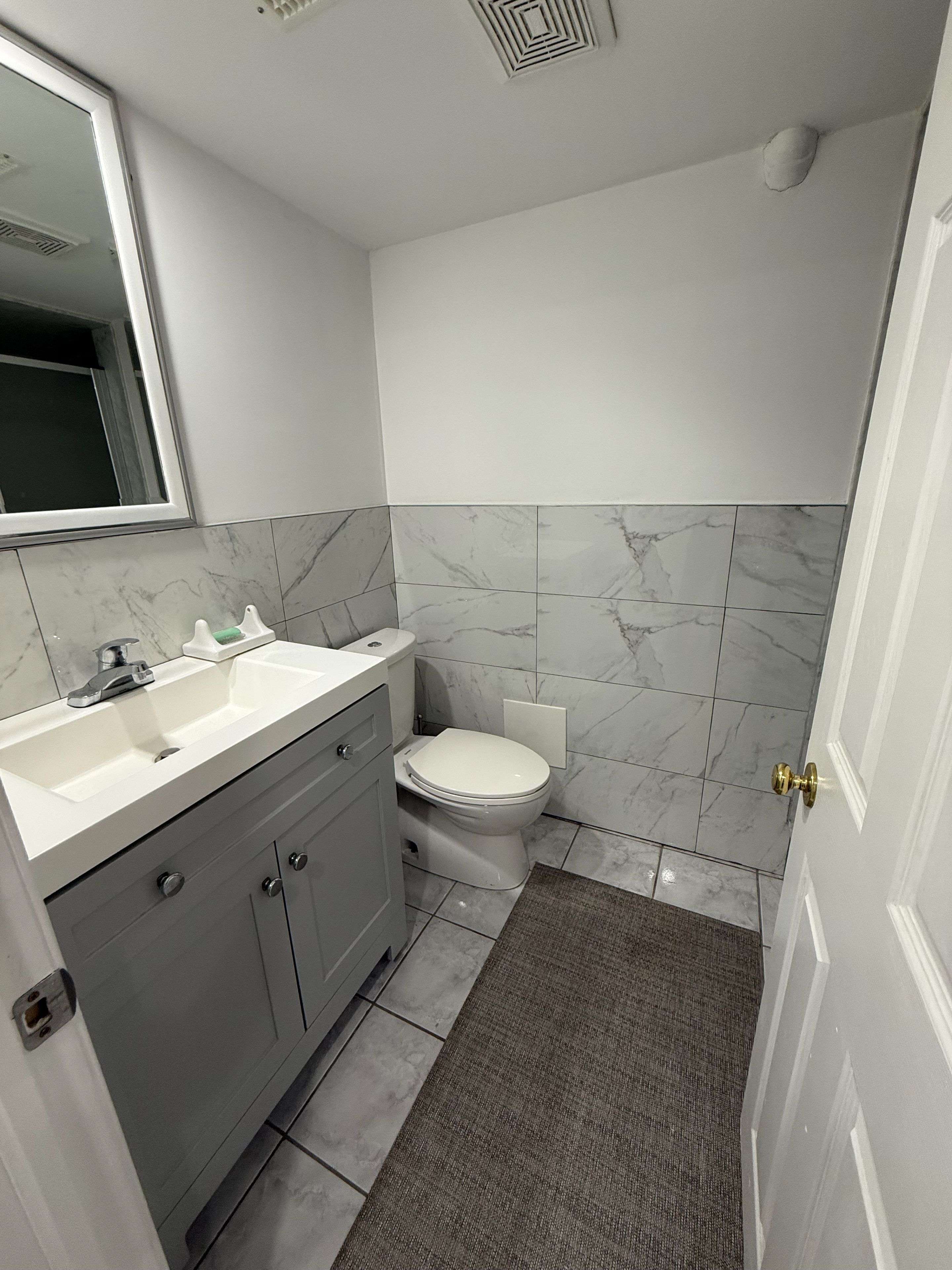 Mississauga, ON L5N 6V7,6925 Lisgar DR #Lower
