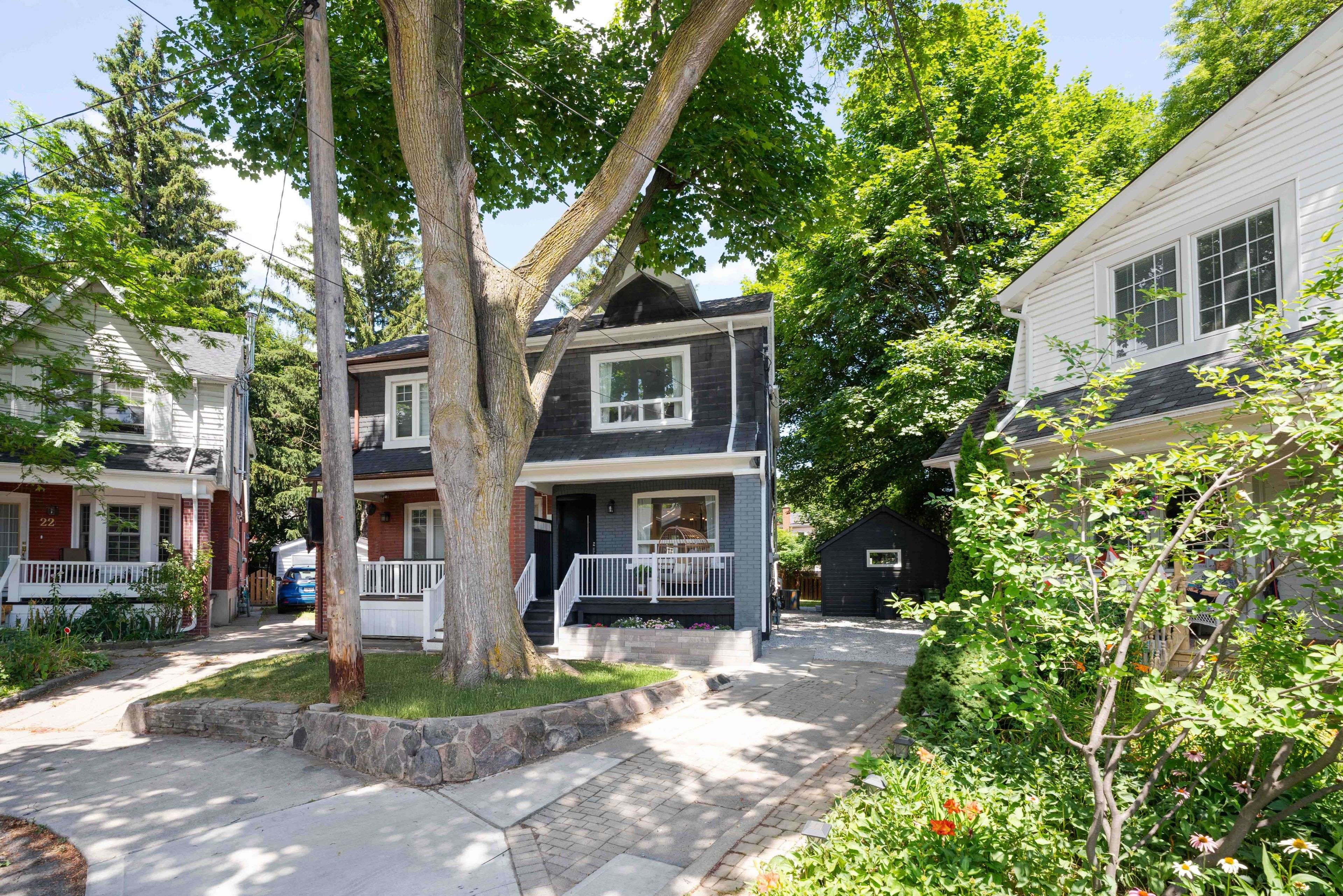 Toronto C10, ON M4S 2R1,26 Forsyth CRES
