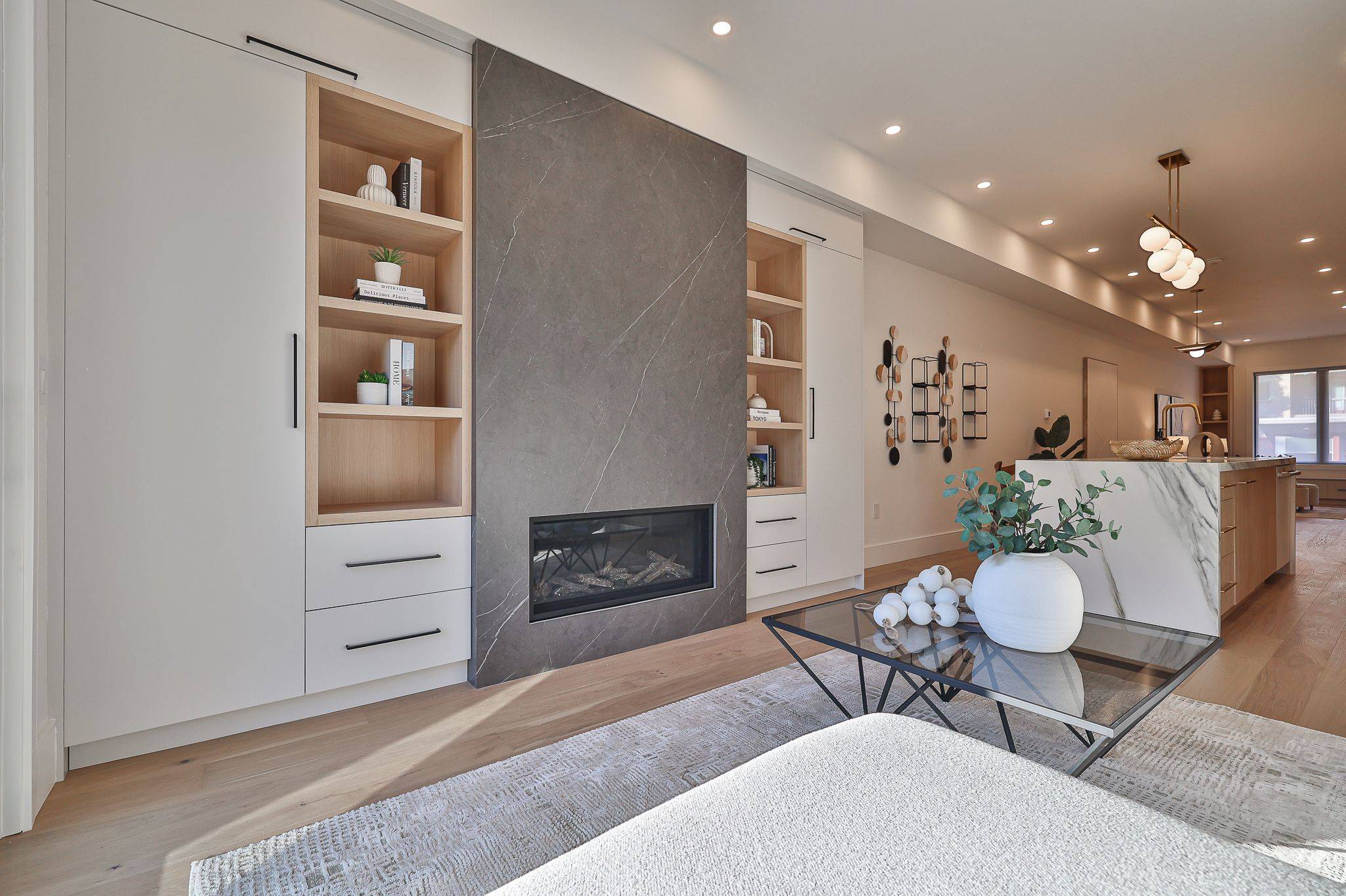 Toronto E01, ON M4M 2V6,46A Pape AVE
