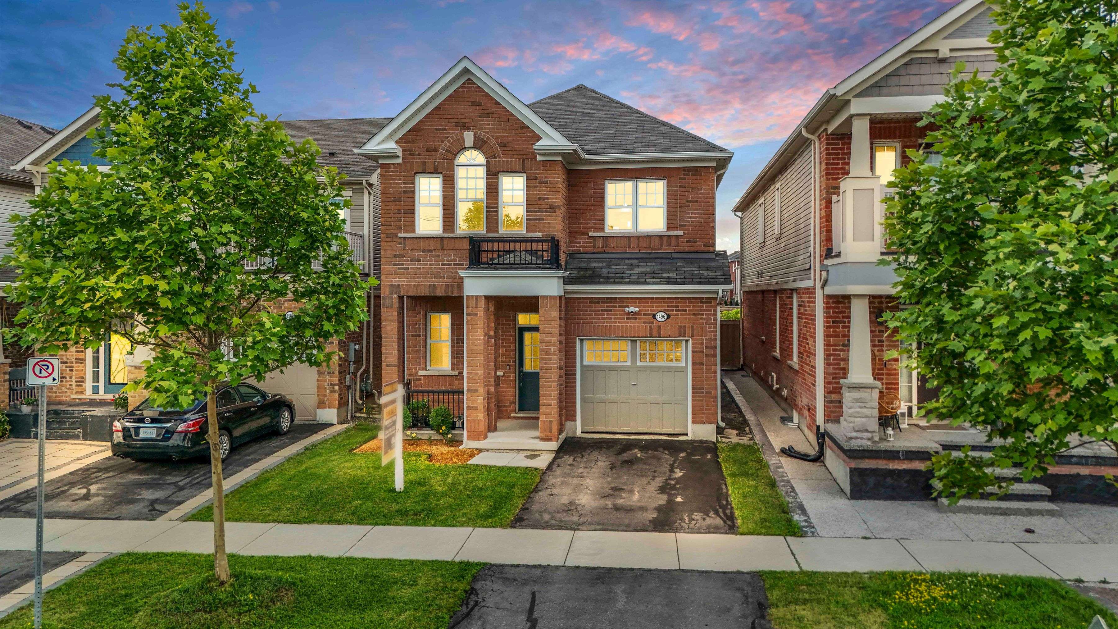 Milton, ON L9E 0A8,1496 Farmstead DR