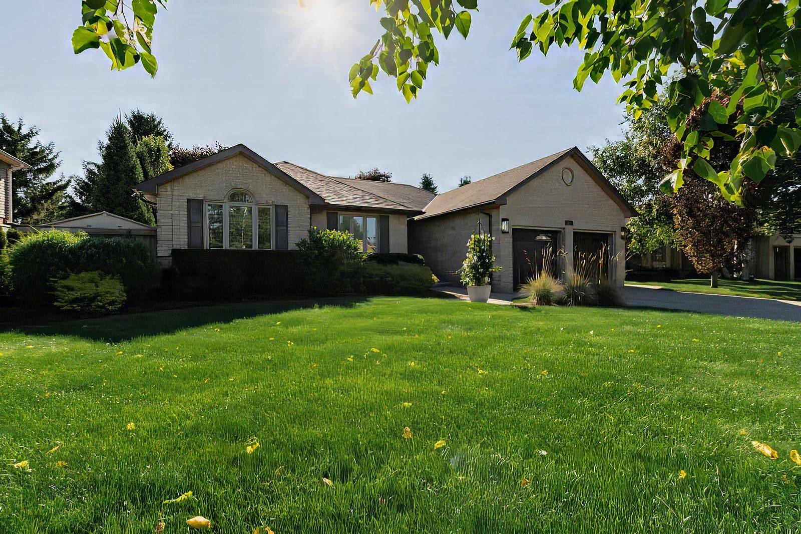 Thames Centre, ON N0L 1G2,62 Parkview DR