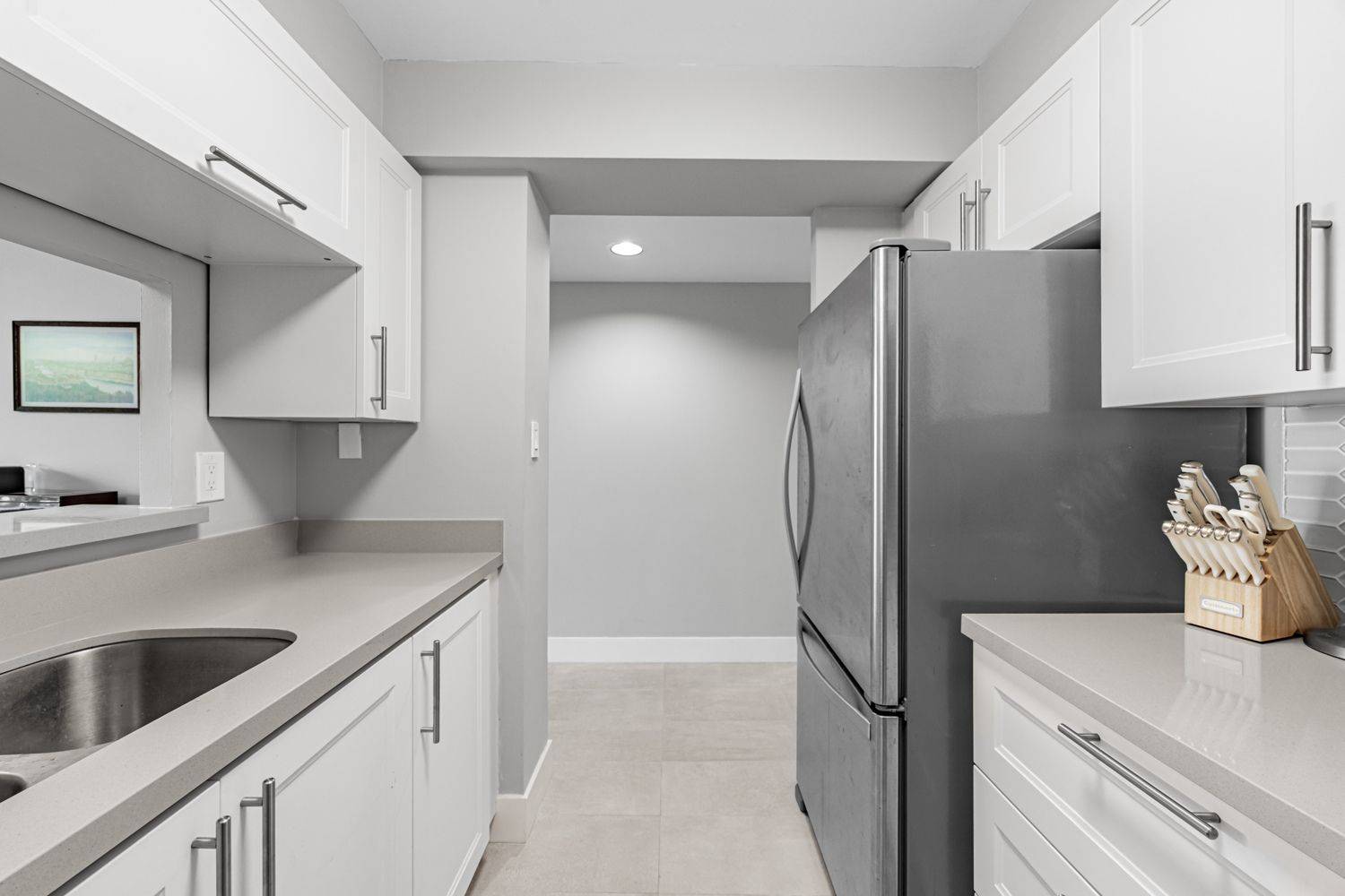 Toronto W04, ON M9N 3W5,3 Hickory Tree RD #809