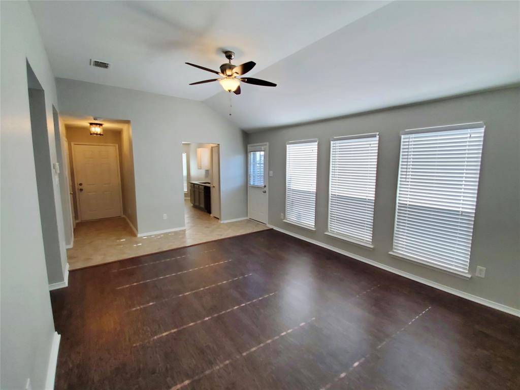 Rhome, TX 76078,501 Troxell