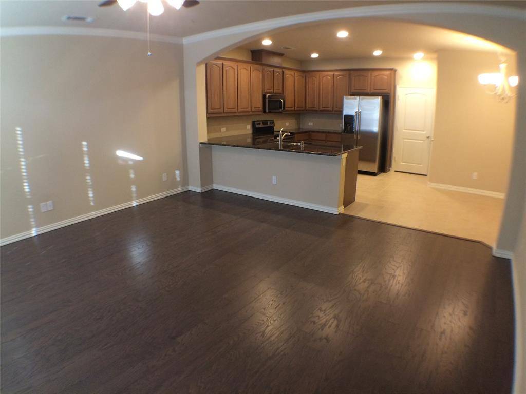Lewisville, TX 75056,935 Shelby Lane