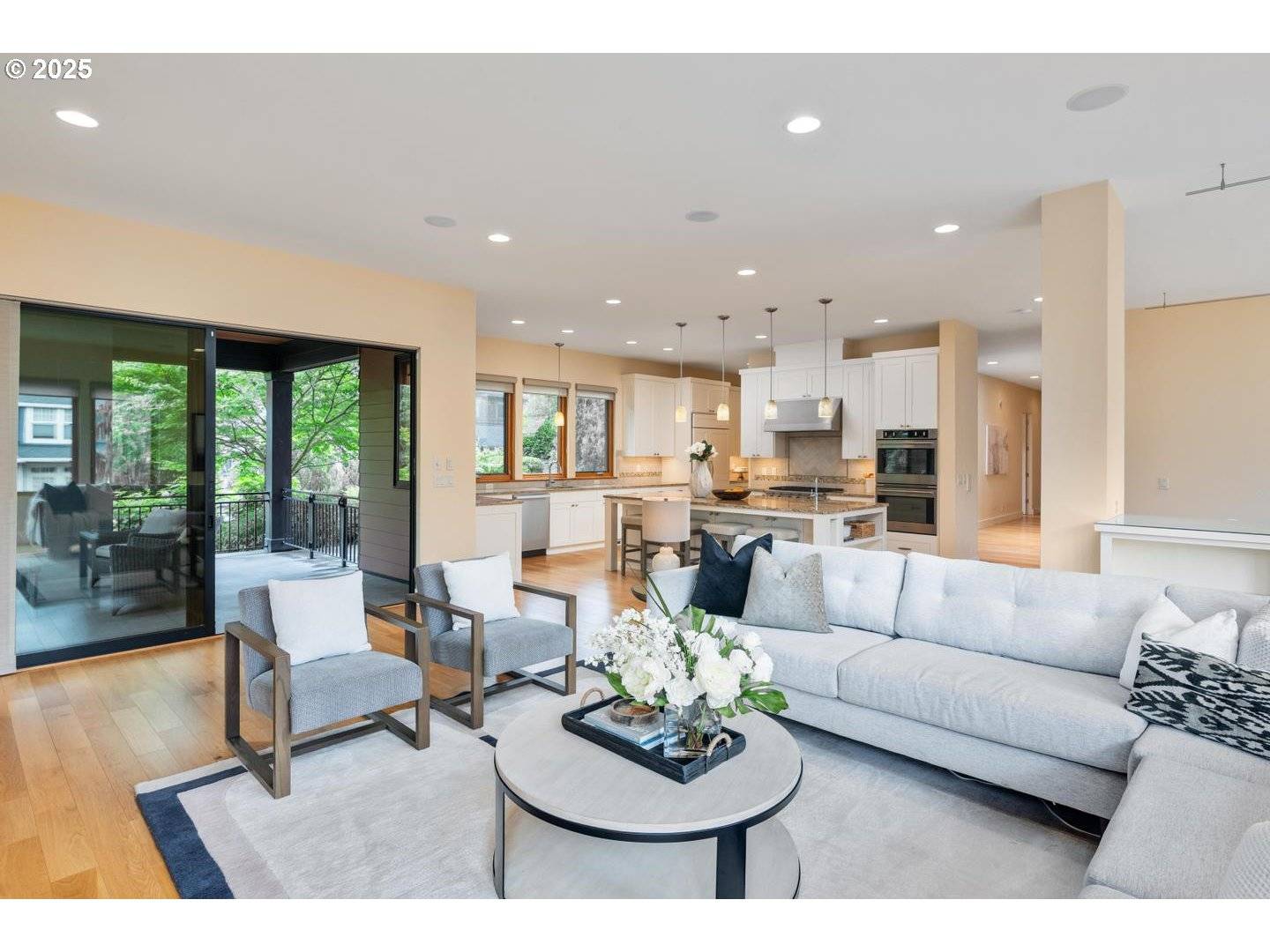 Lake Oswego, OR 97034,17096 CHAPIN WAY