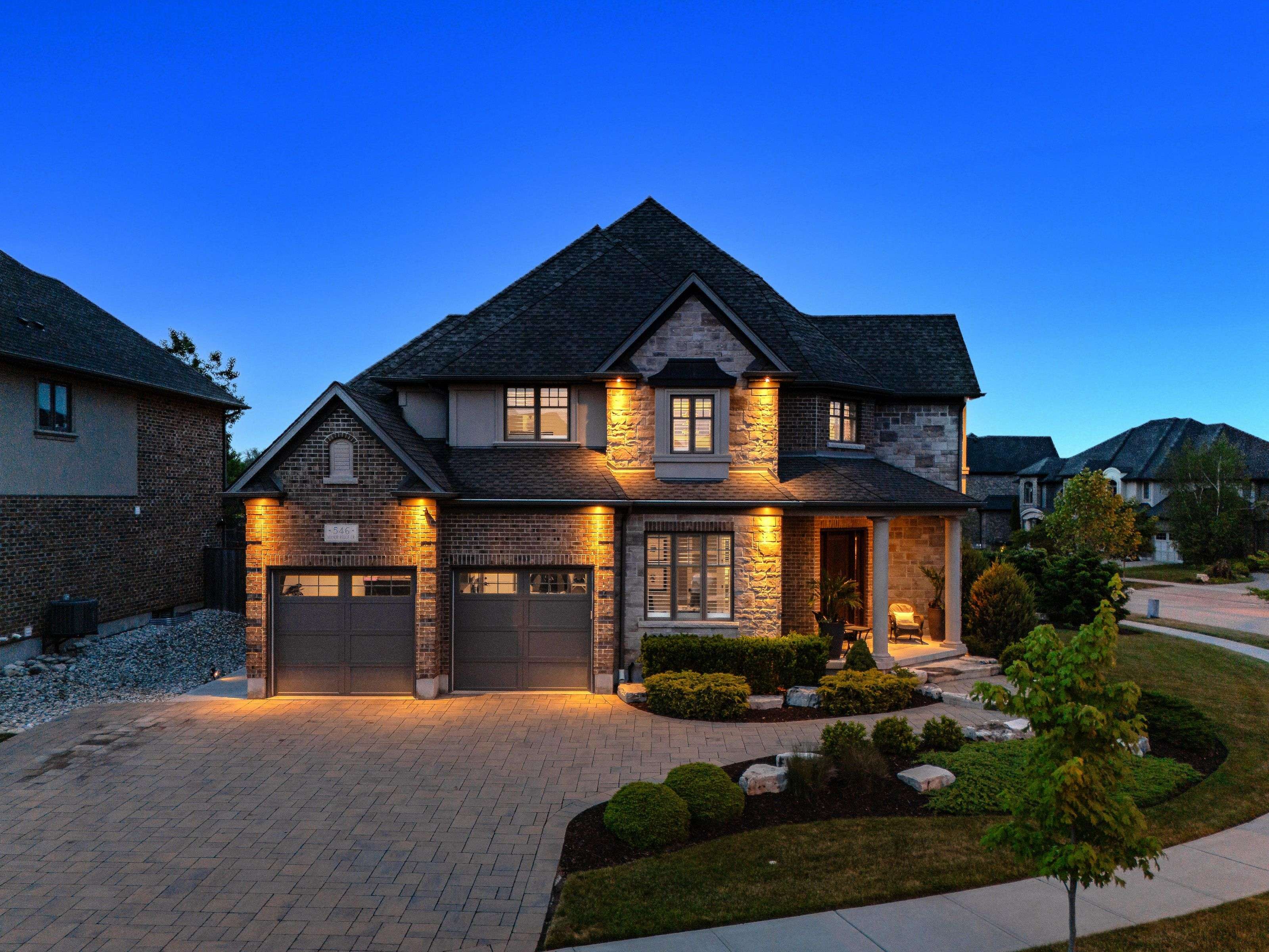 Waterloo, ON N2K 0B4,546 Manor Ridge CRES