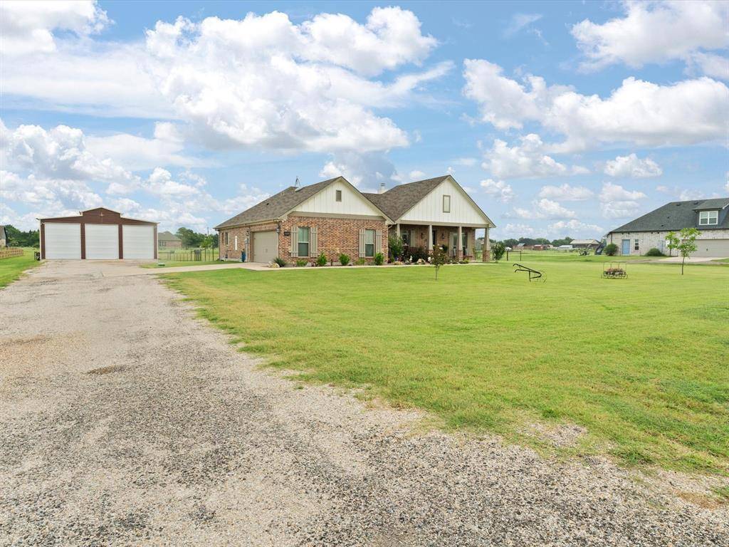 Trenton, TX 75490,891 Cheyenne Trail