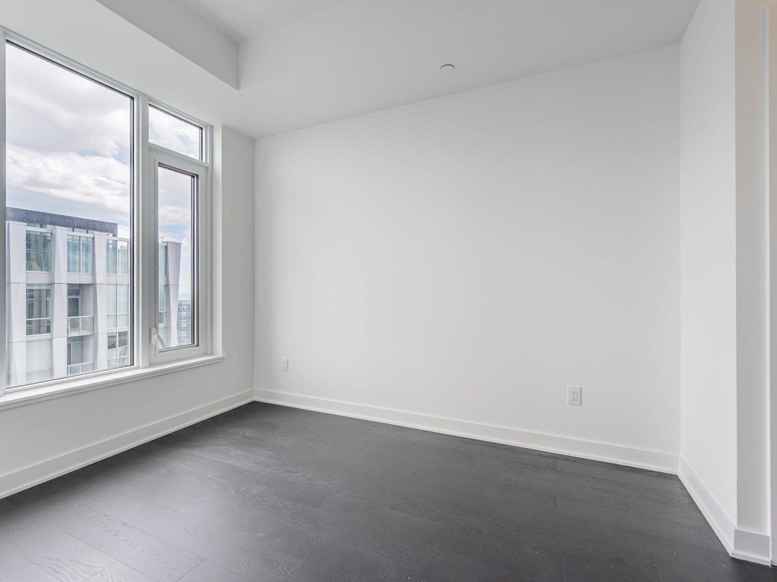 Toronto C02, ON M4W 0B7,11 Yorkville AVE #5404