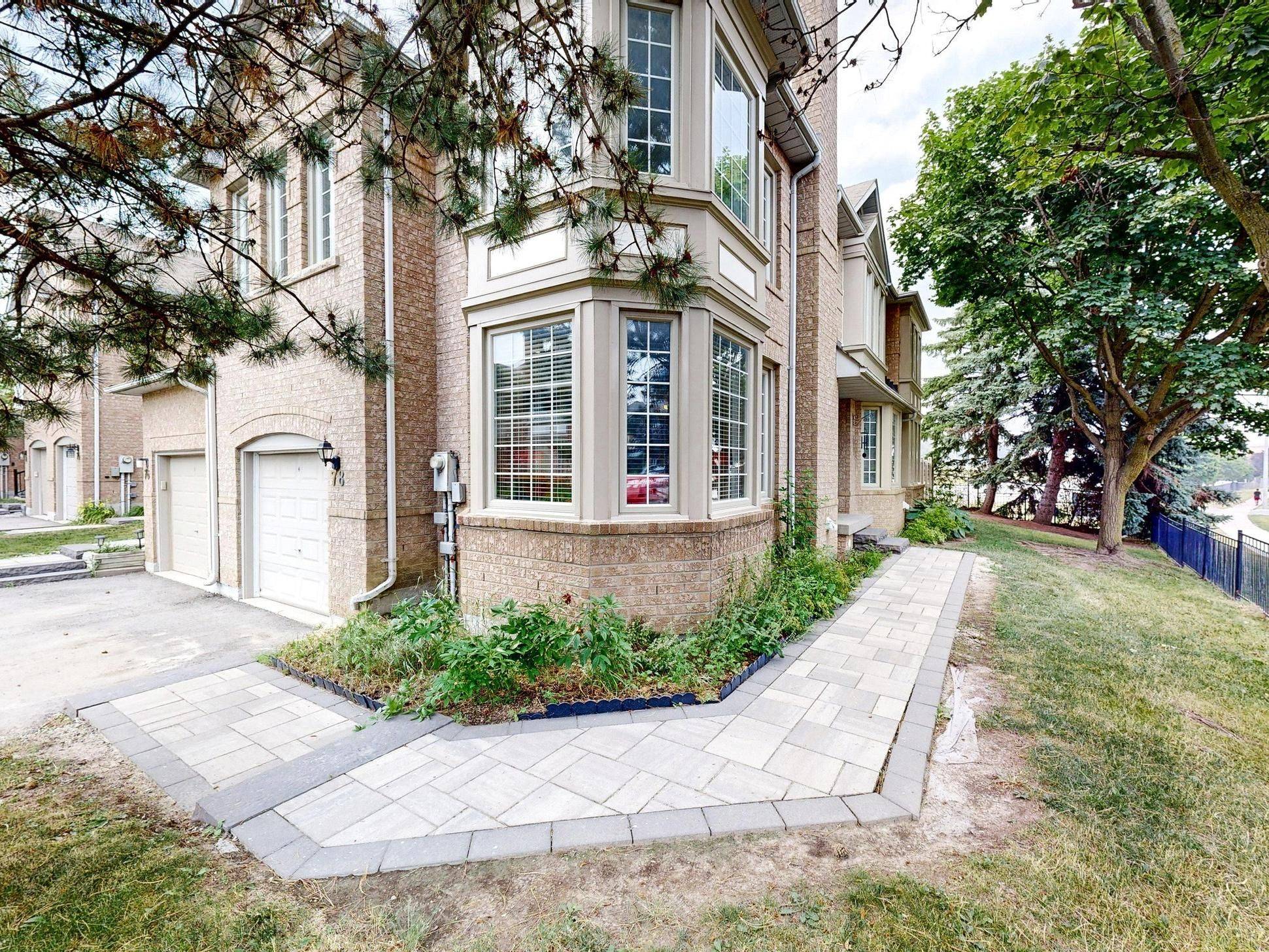 Vaughan, ON L4J 8A6,78 Alameda CIR