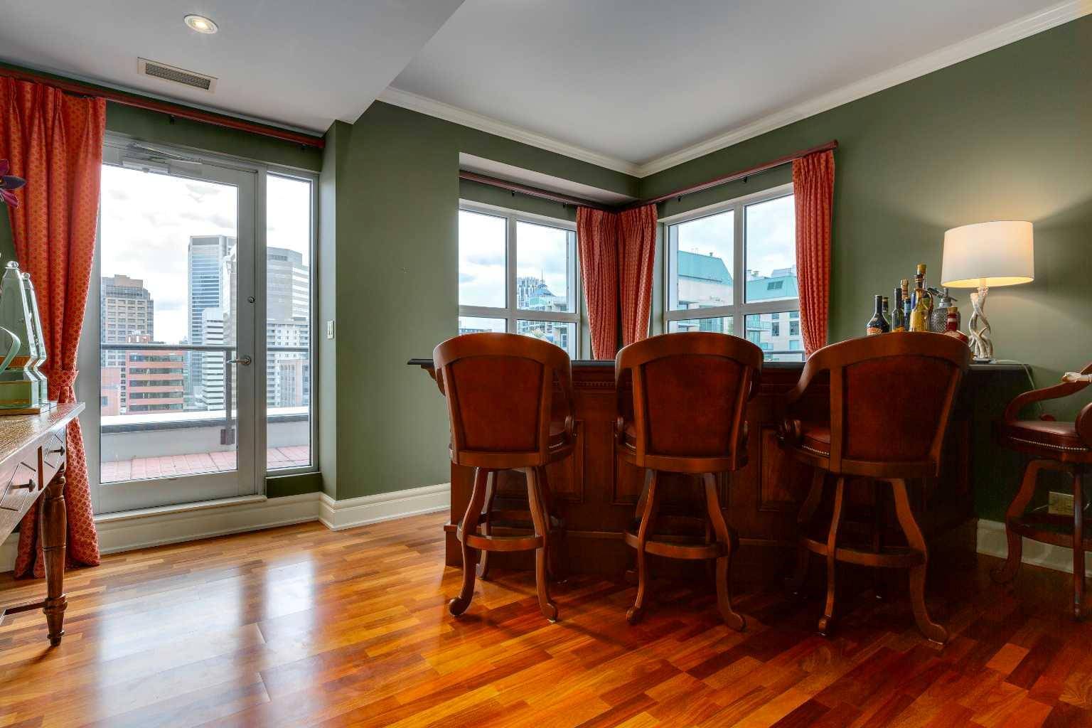 110 7 ST SW #1201, Calgary, AB T2P 5M9