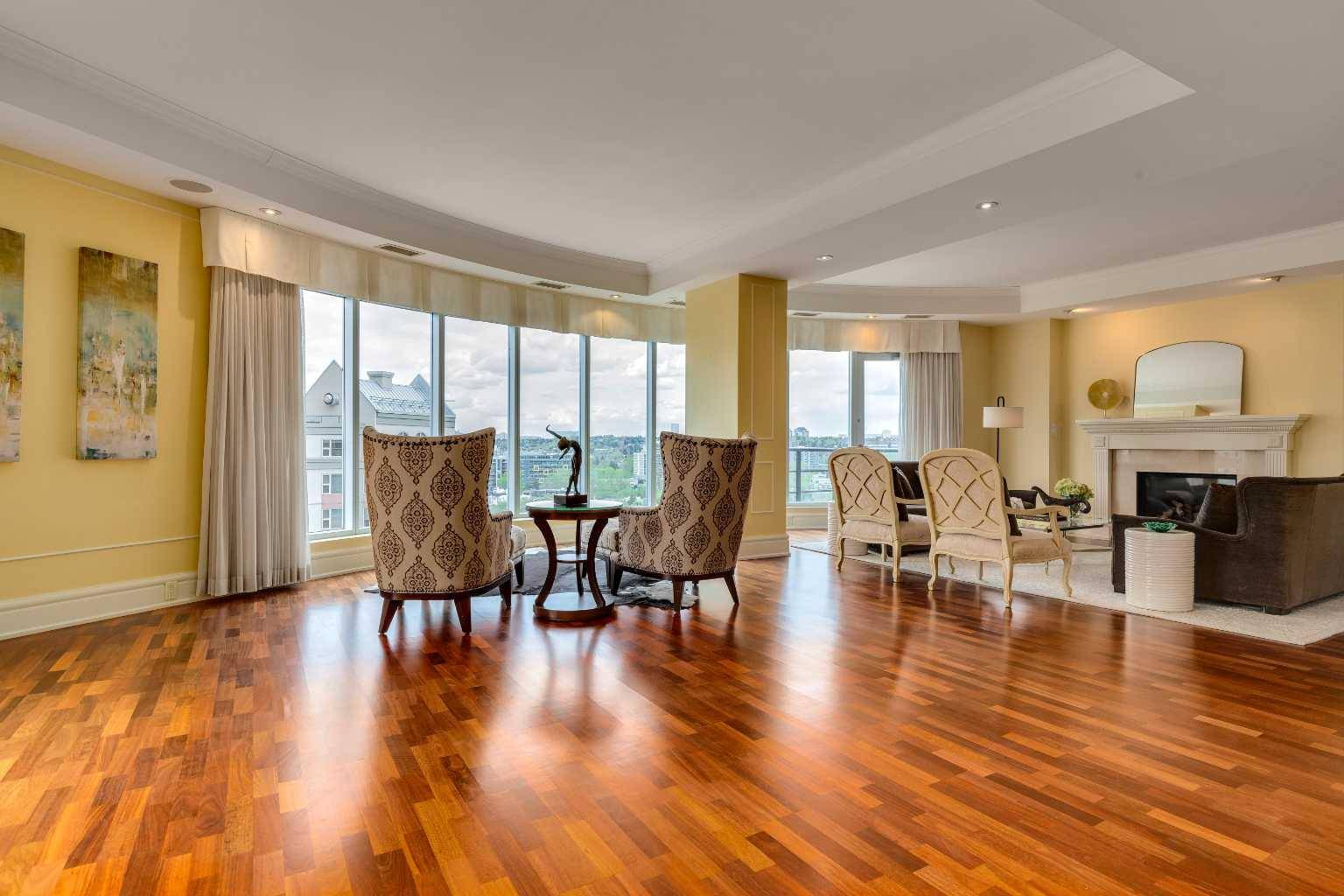 110 7 ST SW #1201, Calgary, AB T2P 5M9