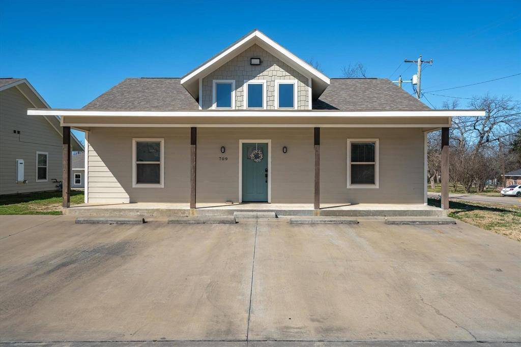 Commerce, TX 75428,703 Maple Street