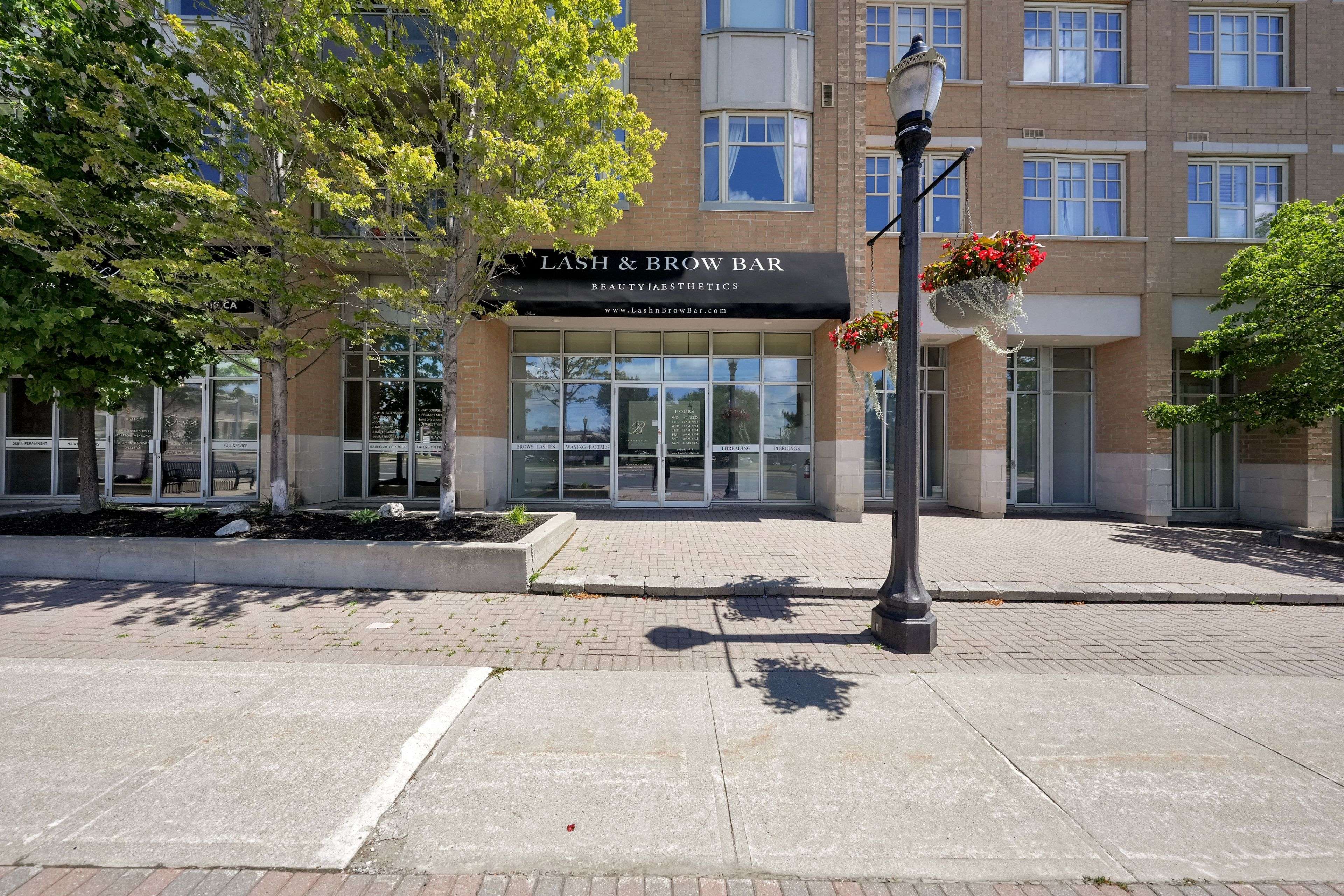 Vaughan, ON L6A 3Y9,10211 Keele ST #118