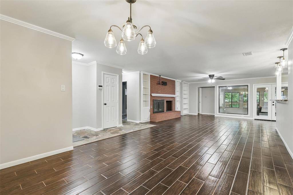 Fort Worth, TX 76133,5804 Wedgworth Road