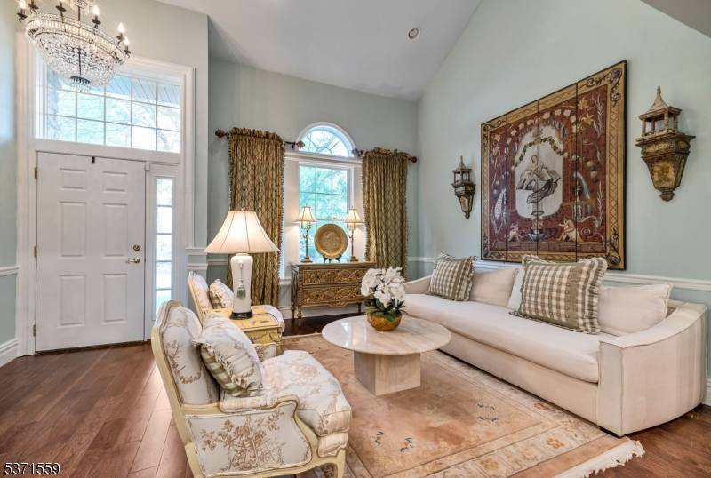 North Haledon Boro, NJ 07508,4 Alpine Dr