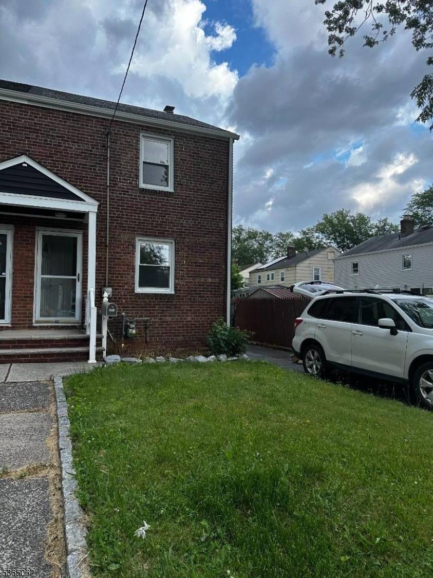 Rahway City, NJ 07065,345 Raleigh Rd