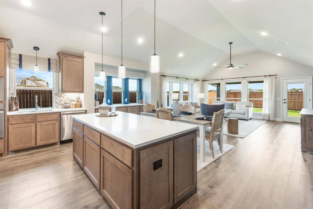 Balch Springs, TX 75181,121 Emperor Oak Court