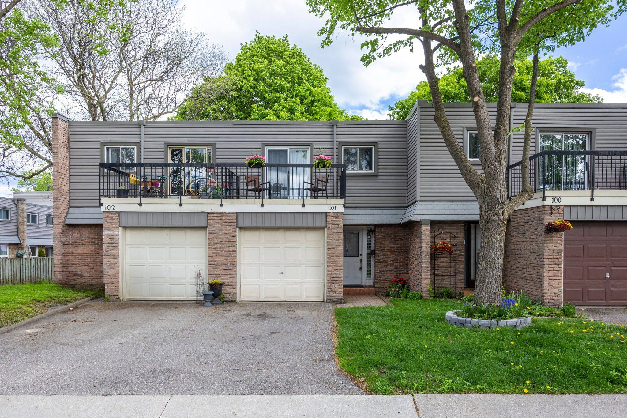 Mississauga, ON L5J 4A6,2315 Bromsgrove RD #101