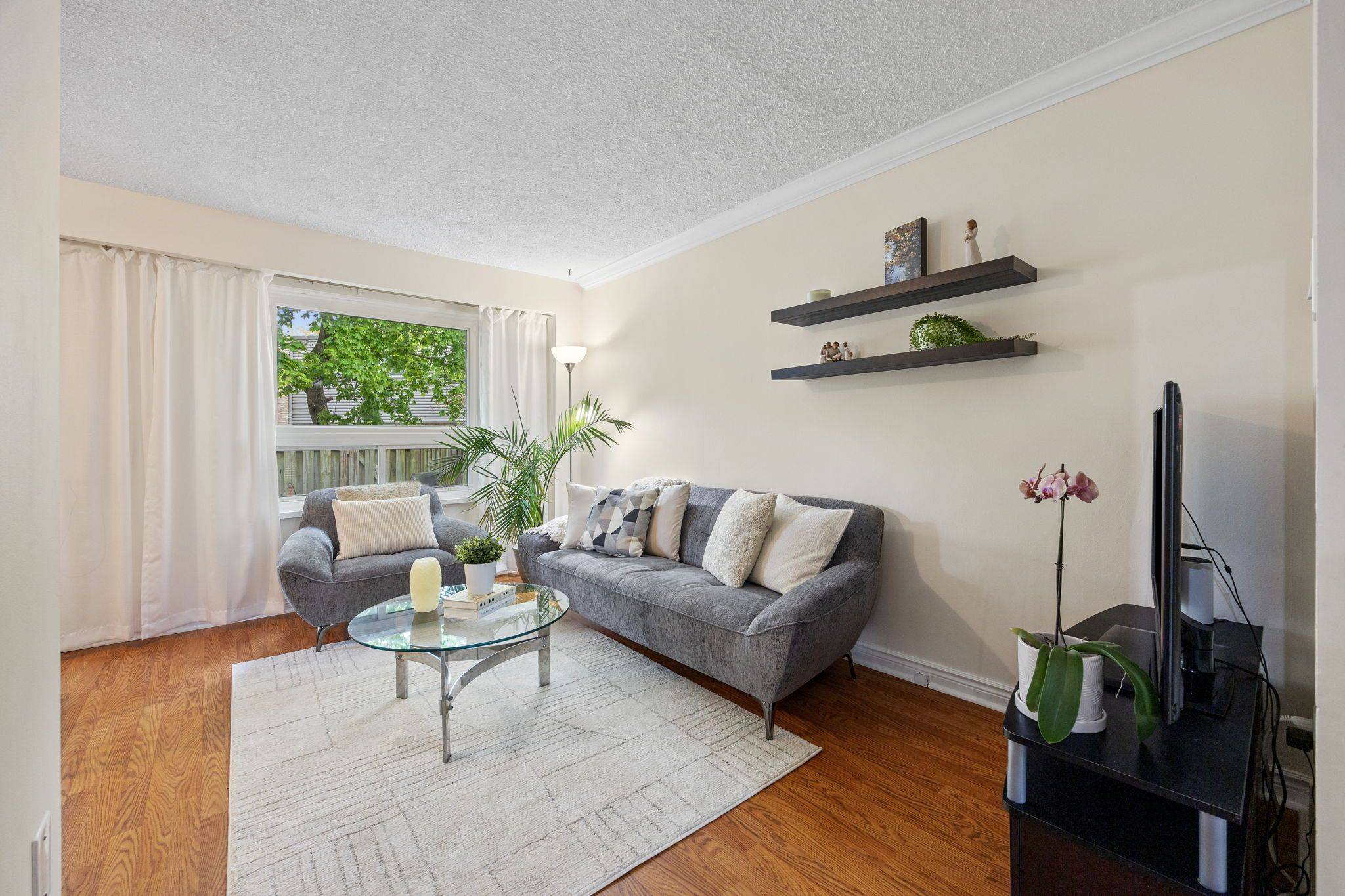 Mississauga, ON L5J 4A6,2315 Bromsgrove RD #101