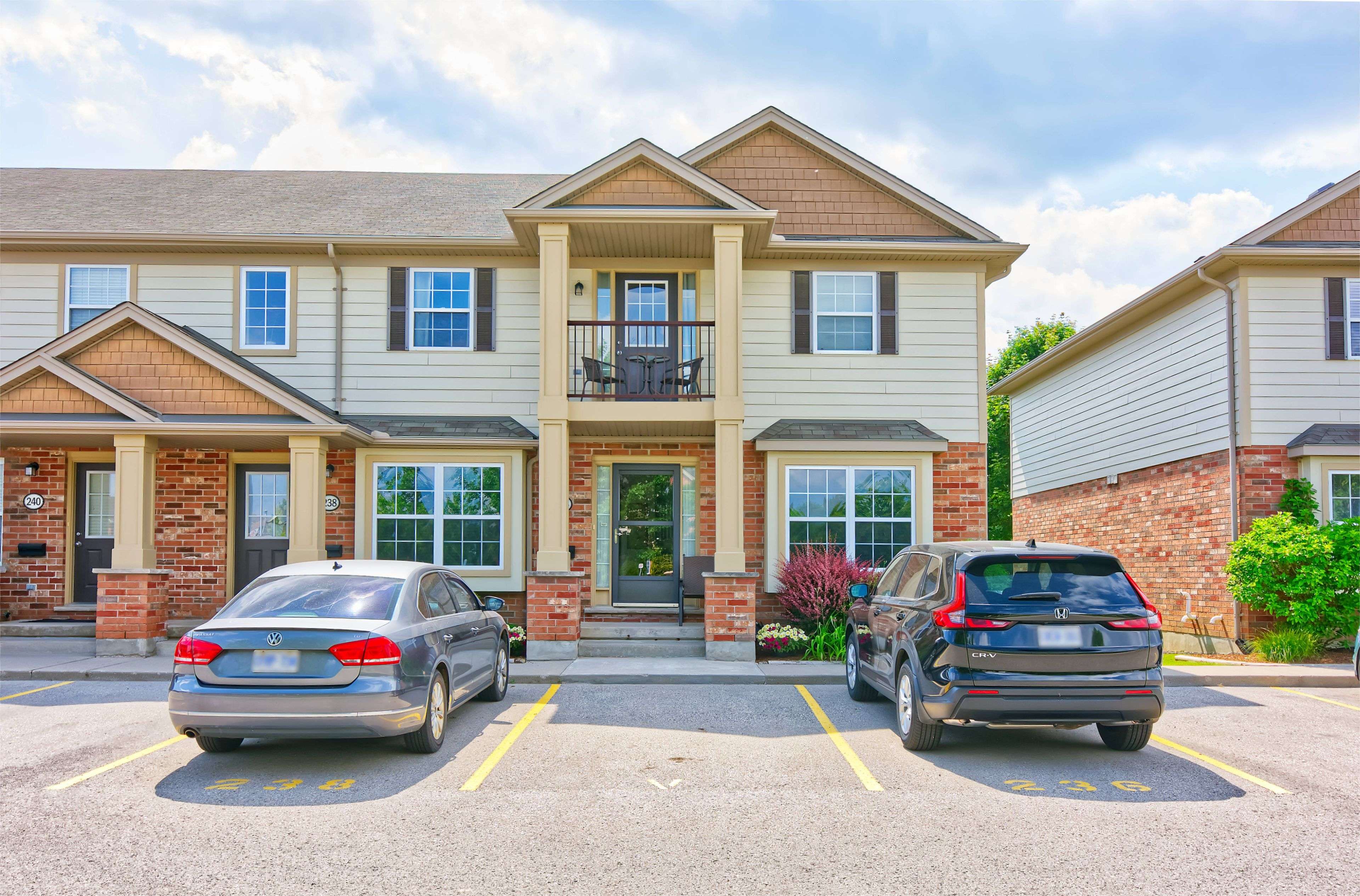 London South, ON N6M 0A7,3320 Meadowgate BLVD #236