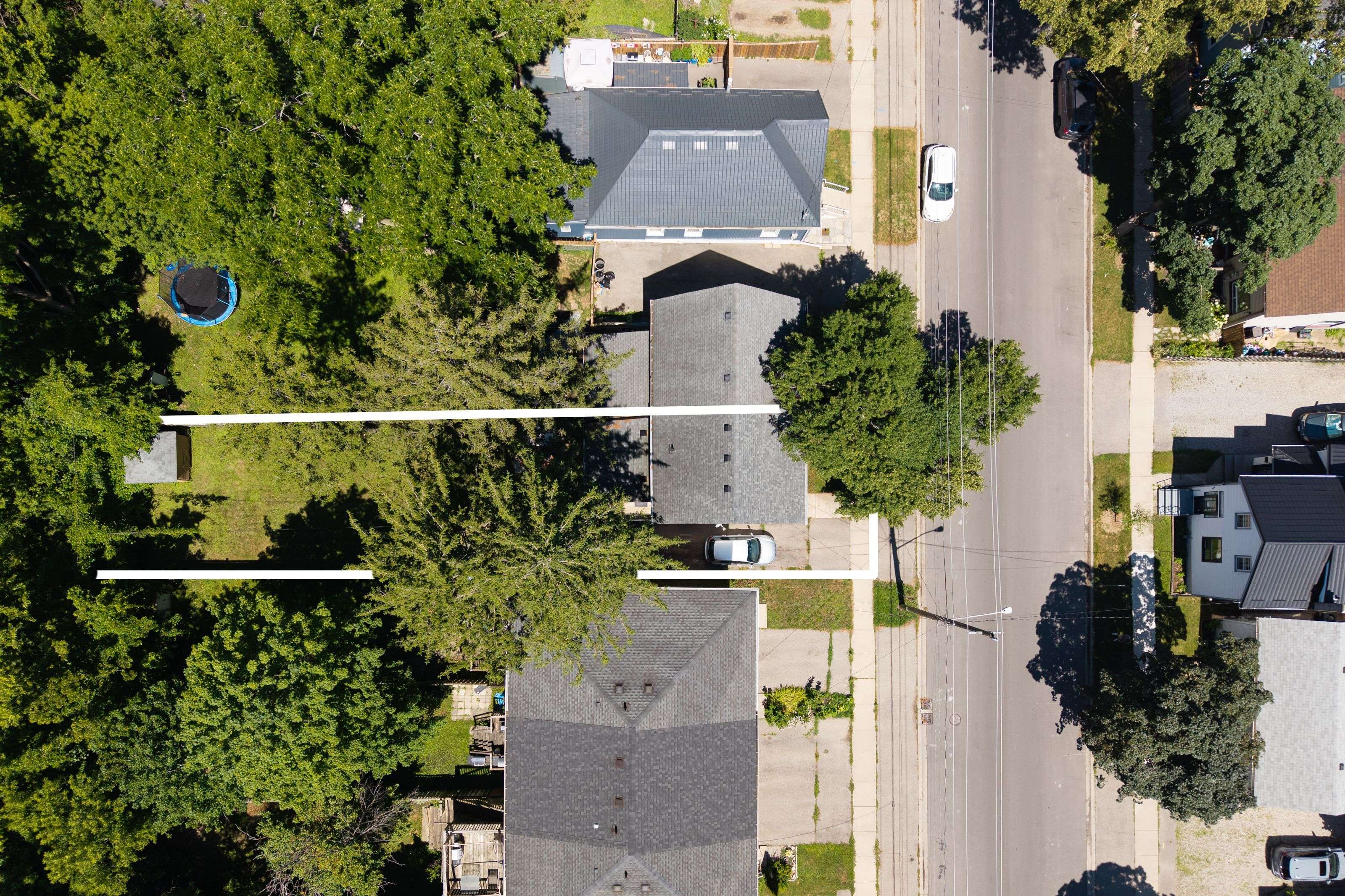Brant, ON N3T 1H1,43 Walnut ST