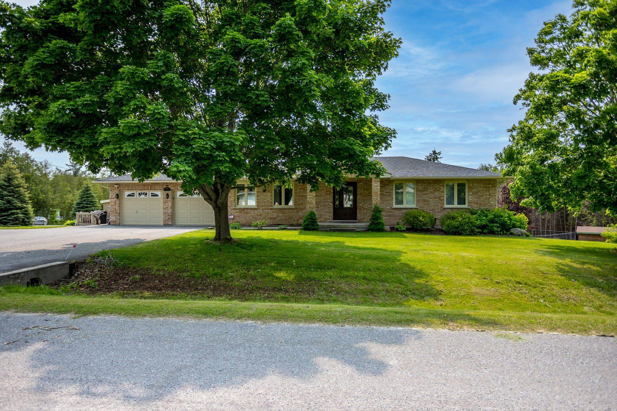 Selwyn, ON K0L 2H0,1734 Barton DR