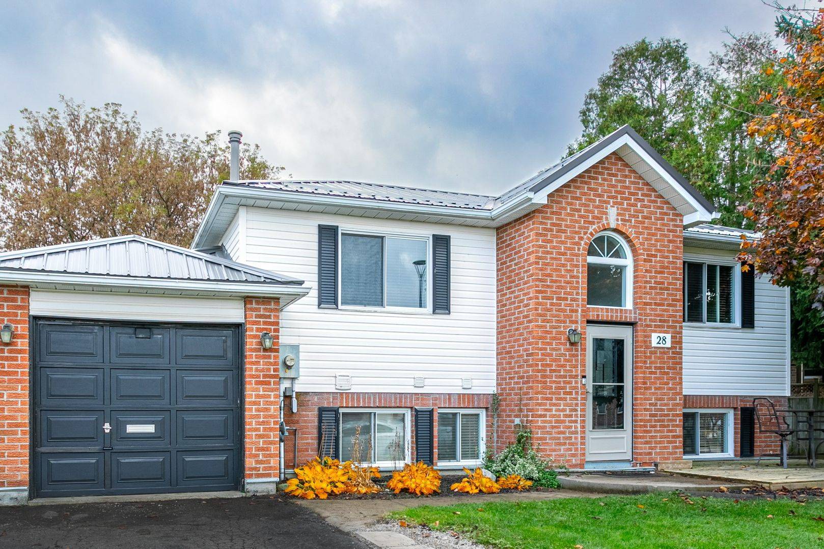 Woodstock, ON N4S 8X1,28 Anderson ST