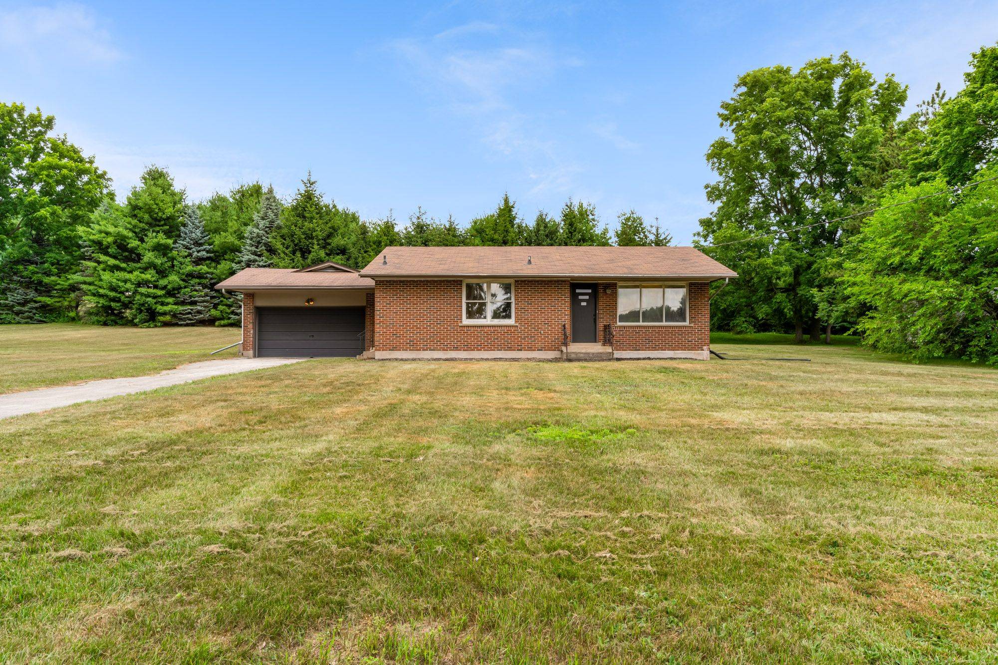 Pelham, ON L0S 1C0,489 Memorial DR