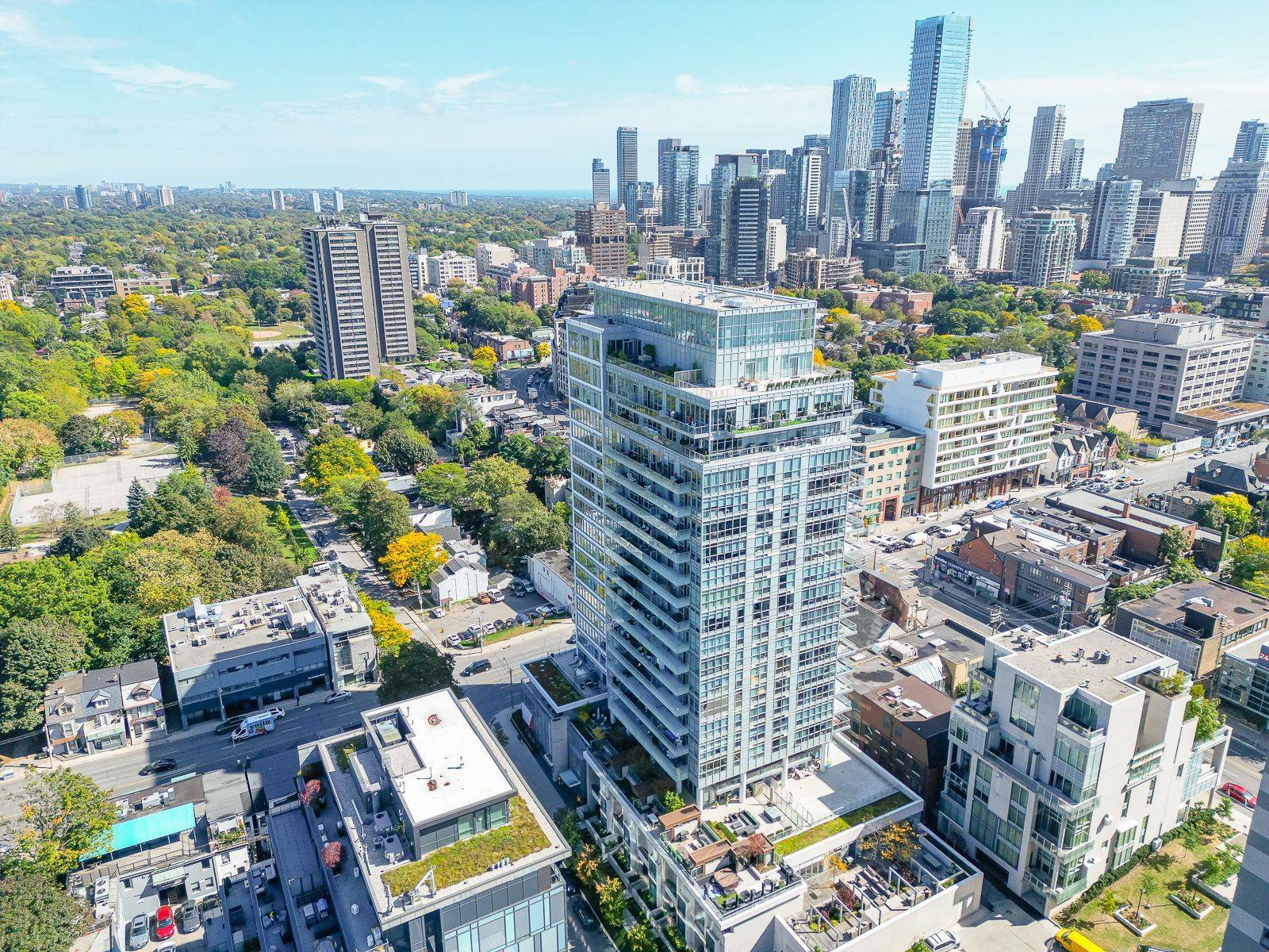 Toronto C02, ON M5R 0A4,170 Avenue RD #1605