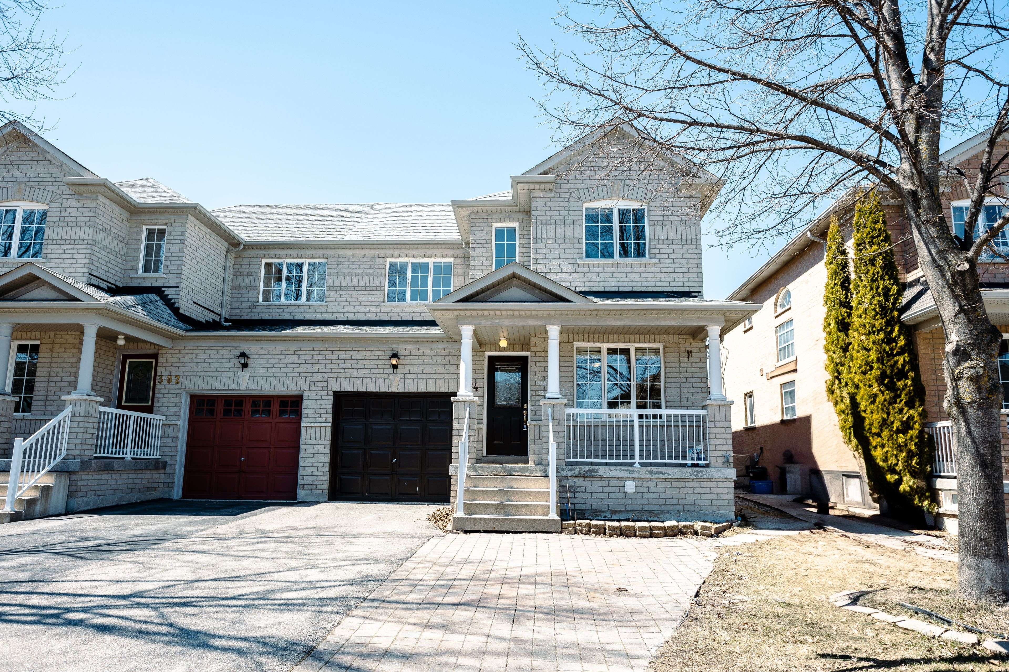 Newmarket, ON L3X 2R3,384 Flagstone WAY