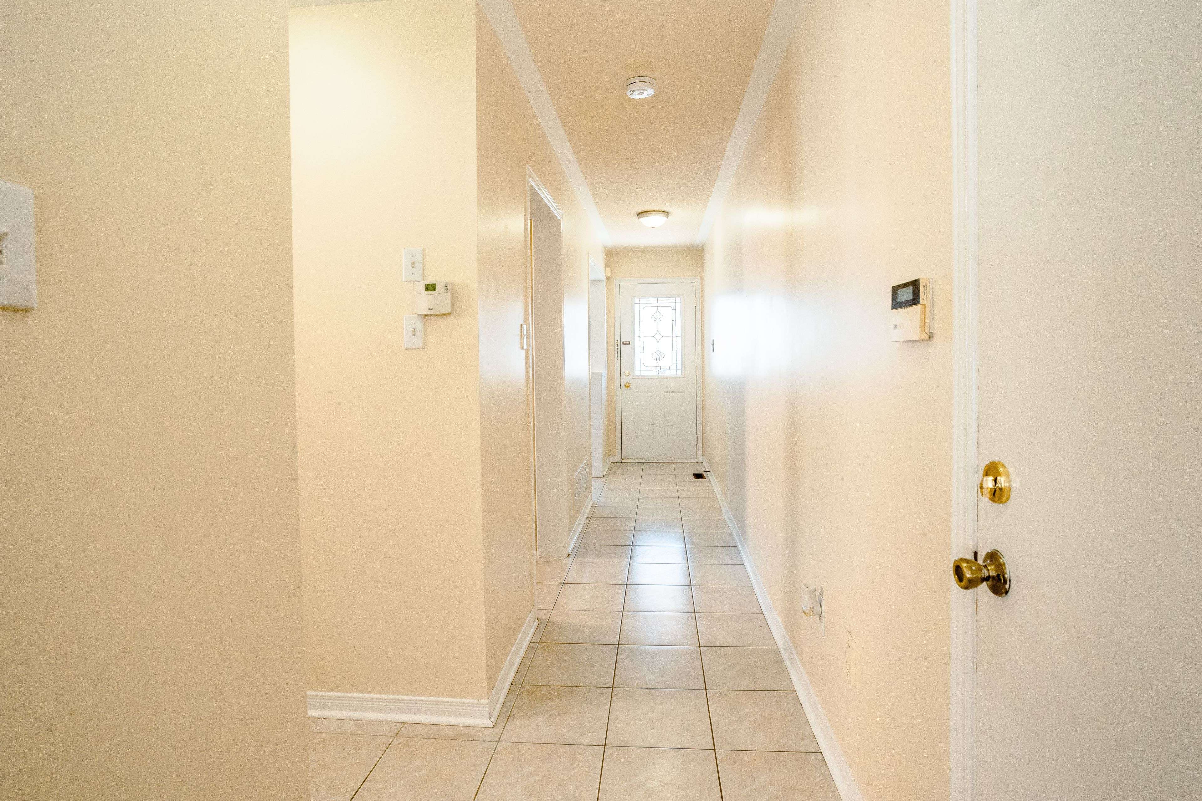 Newmarket, ON L3X 2R3,384 Flagstone WAY