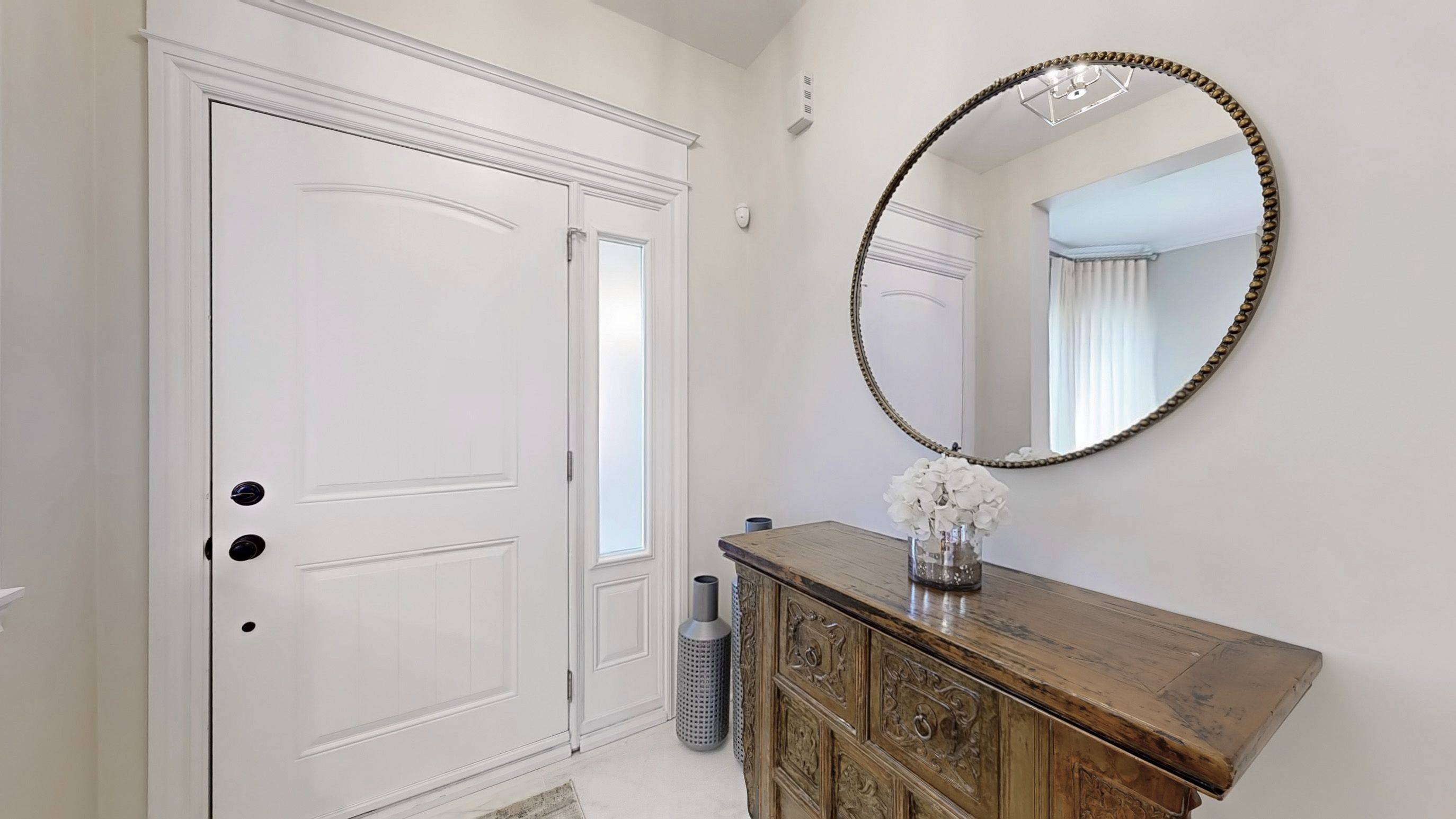 Newmarket, ON L3X 2K5,120 Bothwell CRES
