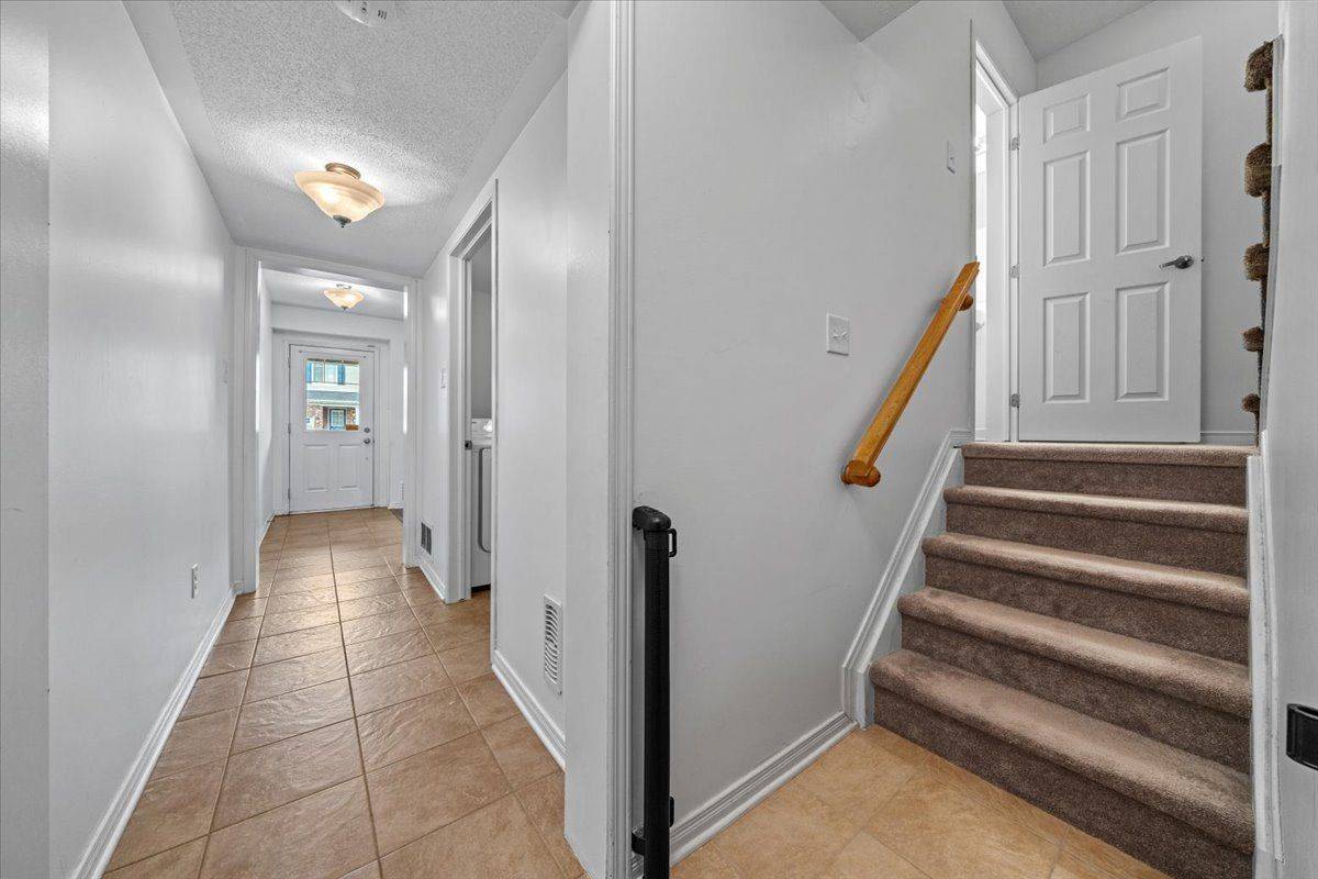 Stittsville - Munster - Richmond, ON K2S 0N4,1028 Pampero CRES