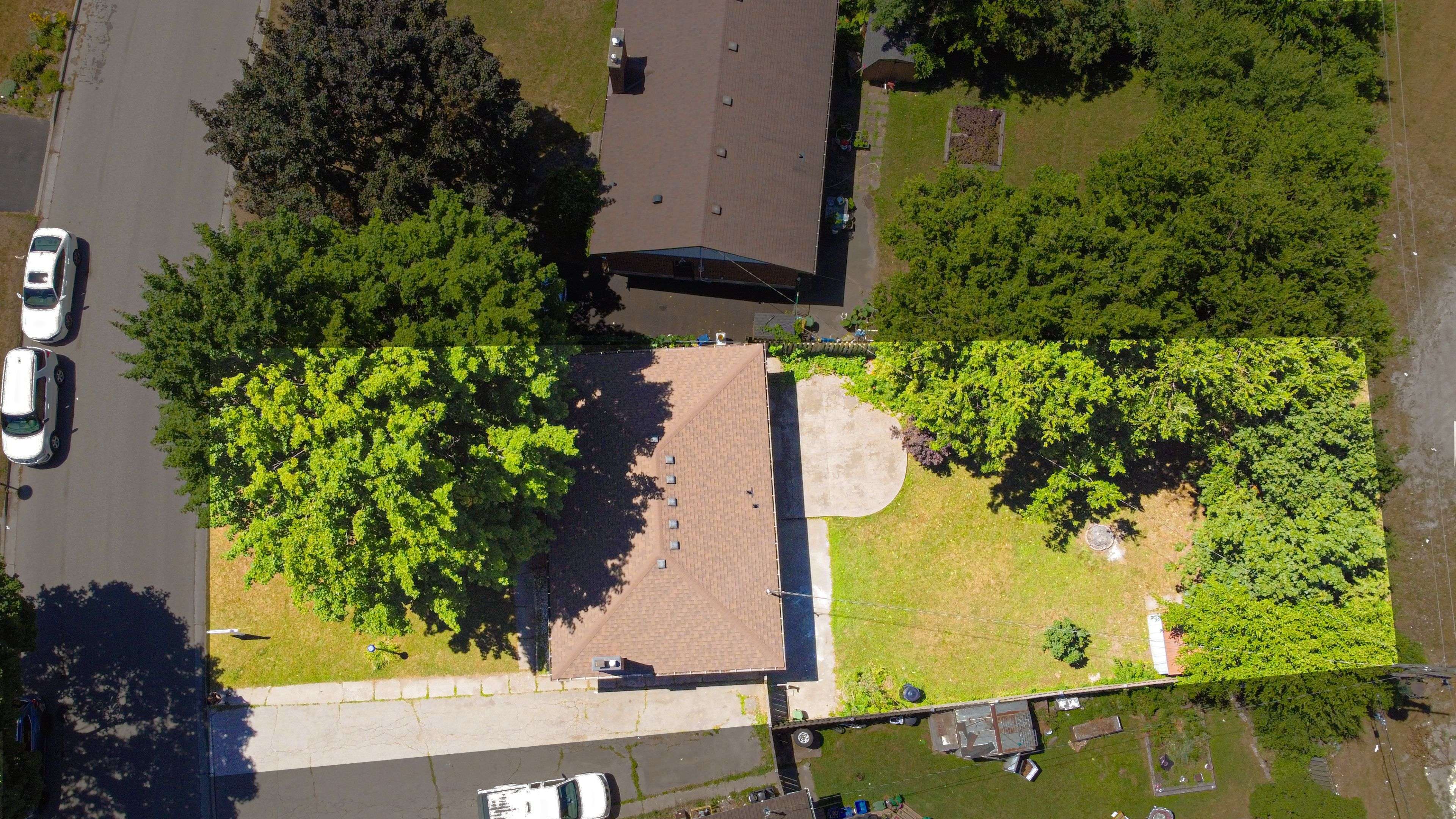 London East, ON N5V 2E8,33 Godfrey DR