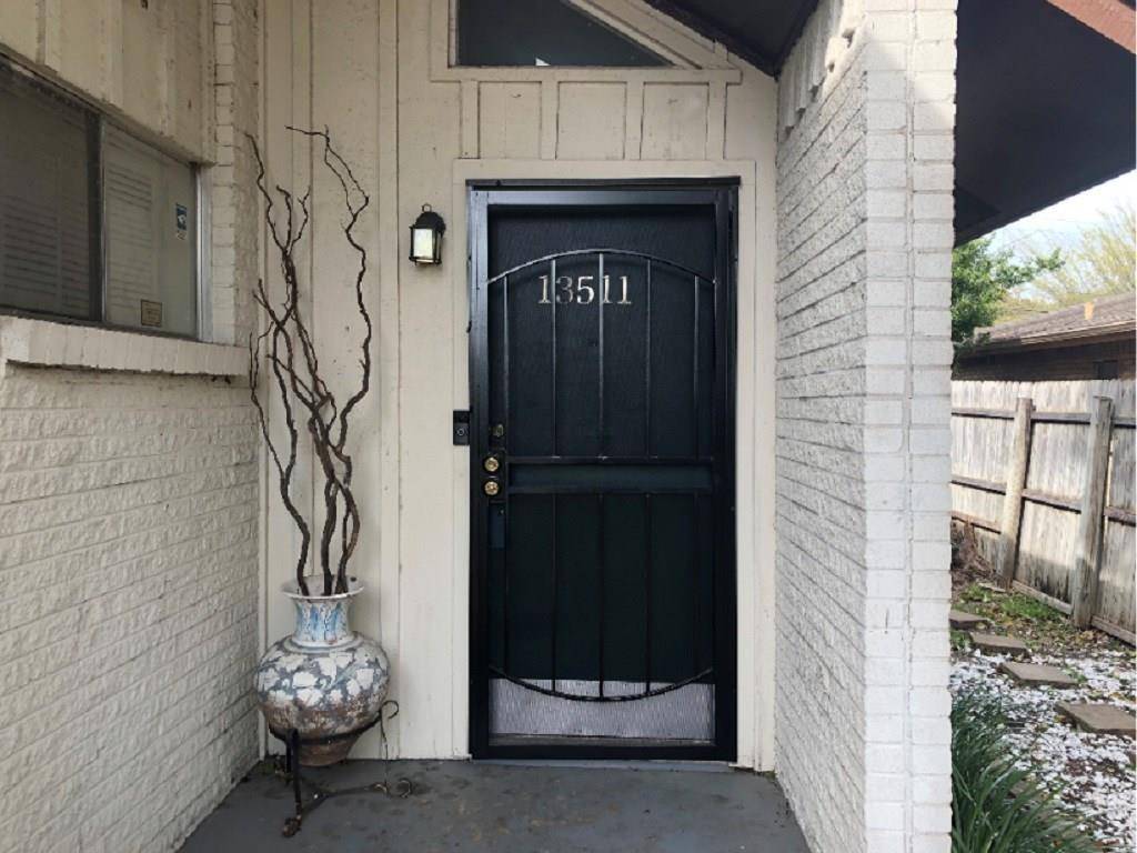Dallas, TX 75240,13511 Red Fern
