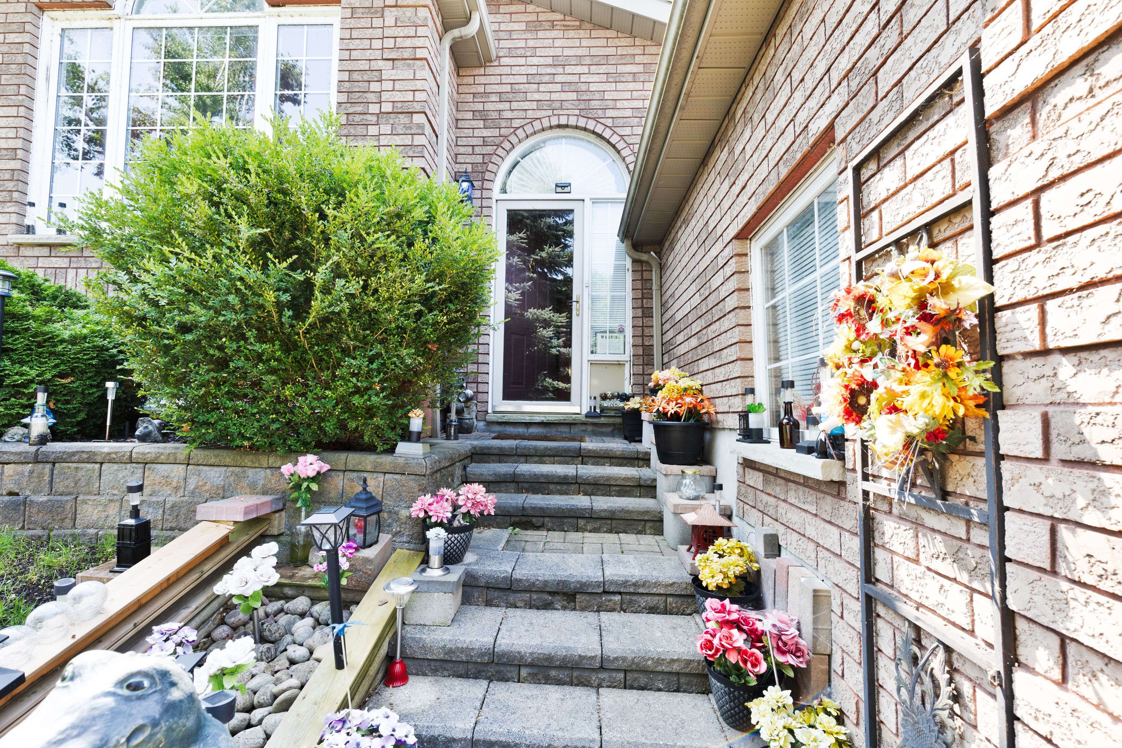 Tay, ON L0K 2A0,33 Anderson CRES
