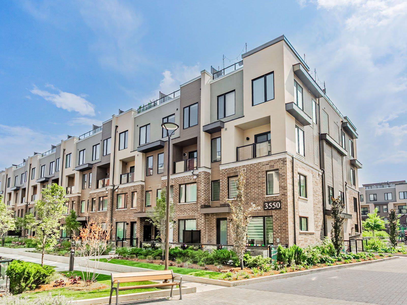 Mississauga, ON L5L 0C1,3550 Colonial DR #24