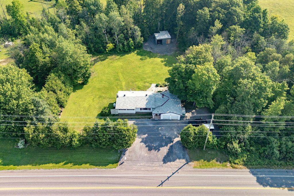 Mcnab/braeside, ON K7V 3Z4,2088 BURNSTOWN RD