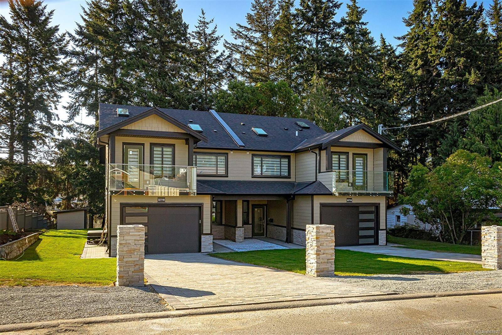 Colwood, BC V9C 2S8,3271 B Galloway Rd