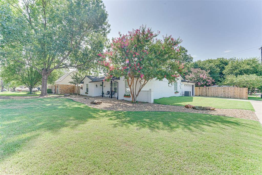 Ennis, TX 75119,1107 Scarlet Oaks Circle
