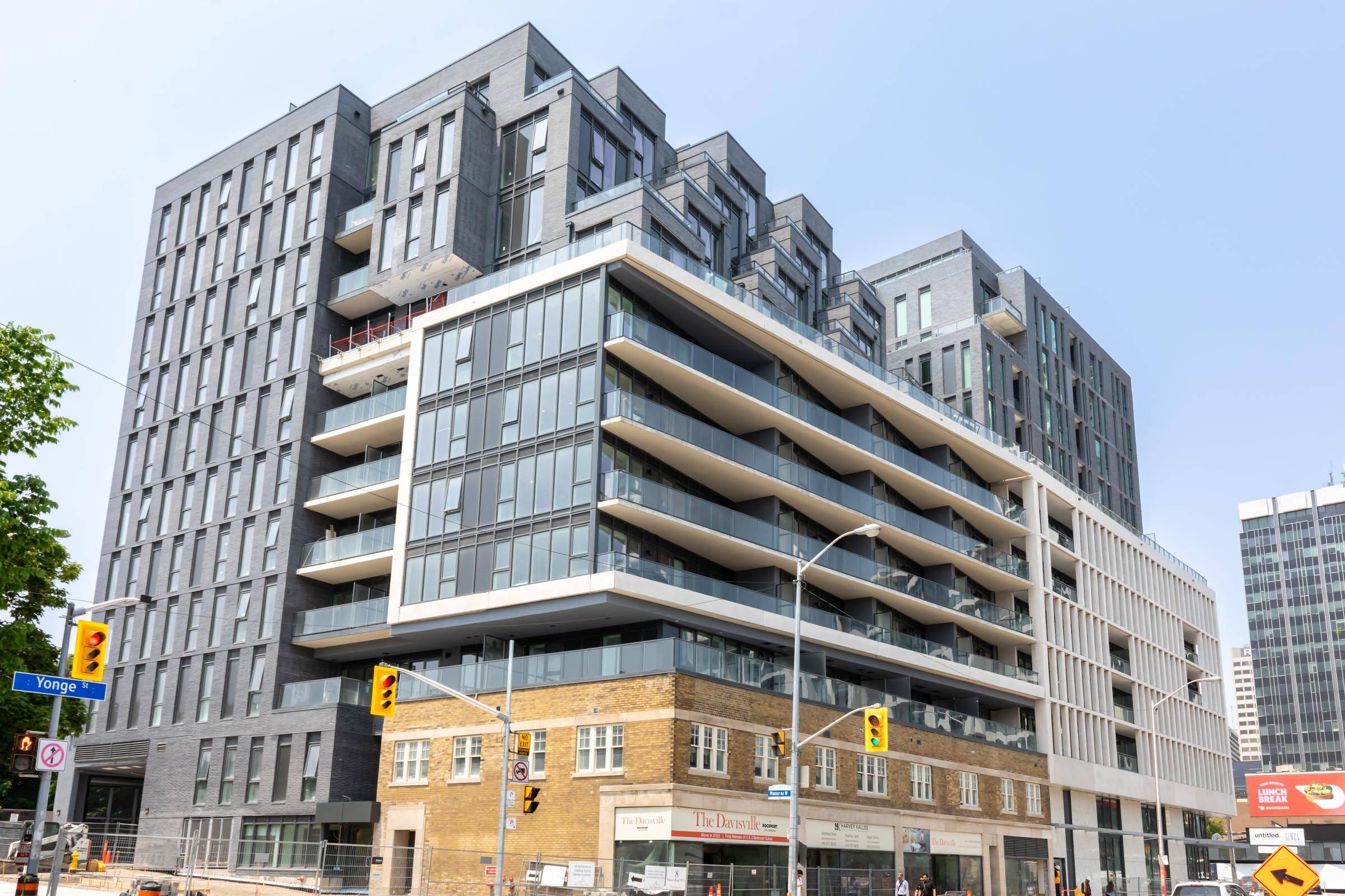 Toronto C03, ON M4S 0E6,8 Manor RD W #703