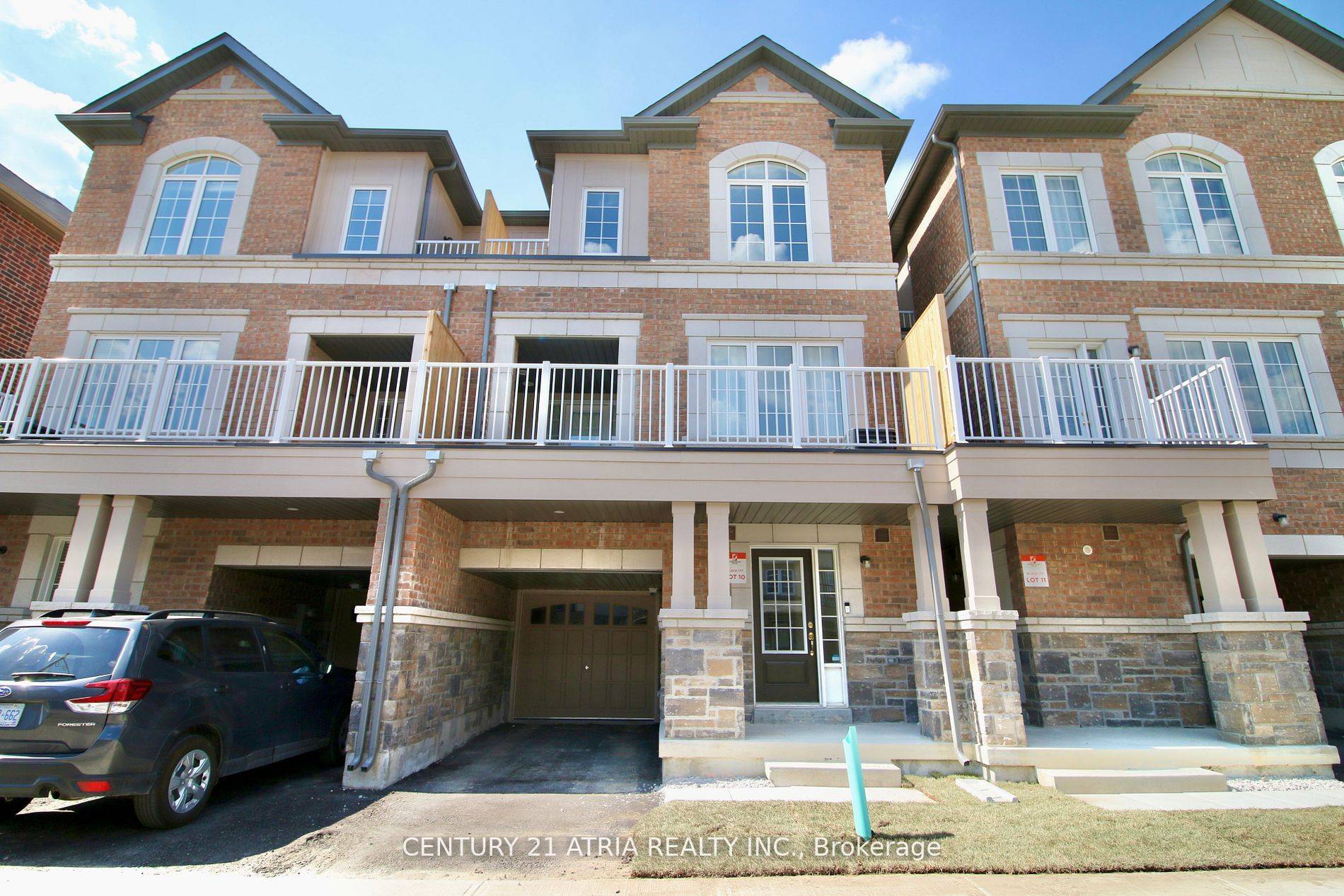 Richmond Hill, ON L4S 0K5,18 McGrath AVE