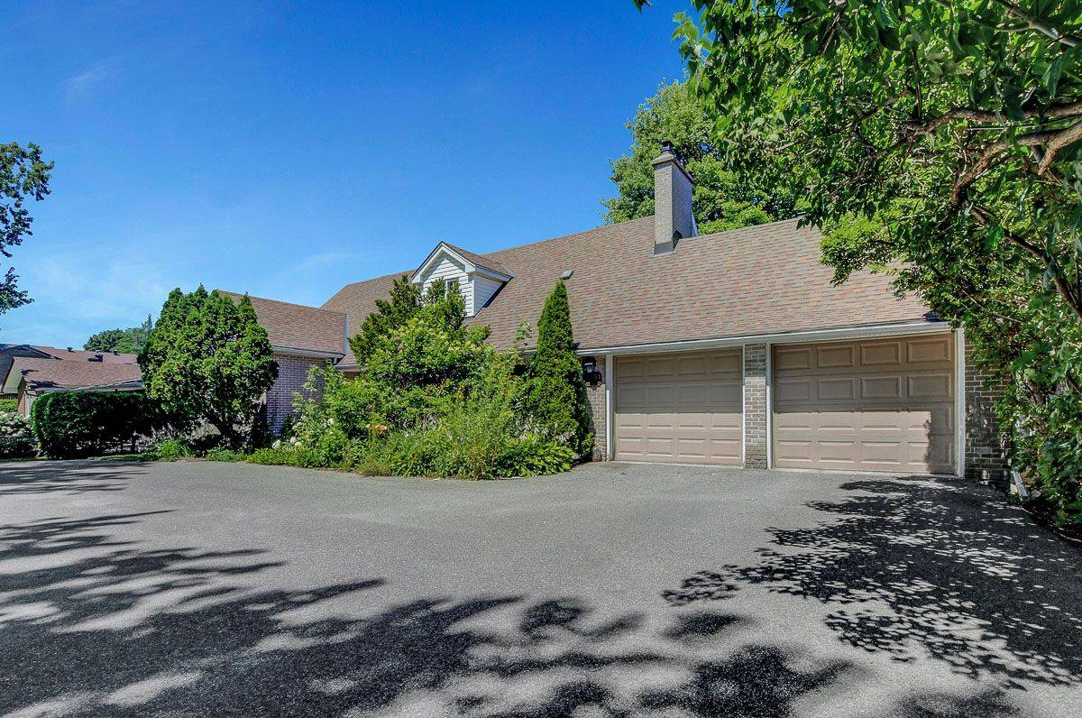 Billings Bridge - Riverside Park And Area, ON K1V 7C2,3651 Revelstoke DR
