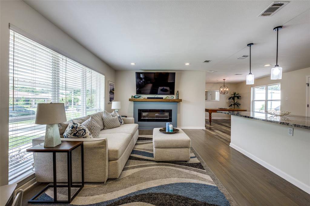 Dallas, TX 75228,2633 Materhorn Drive