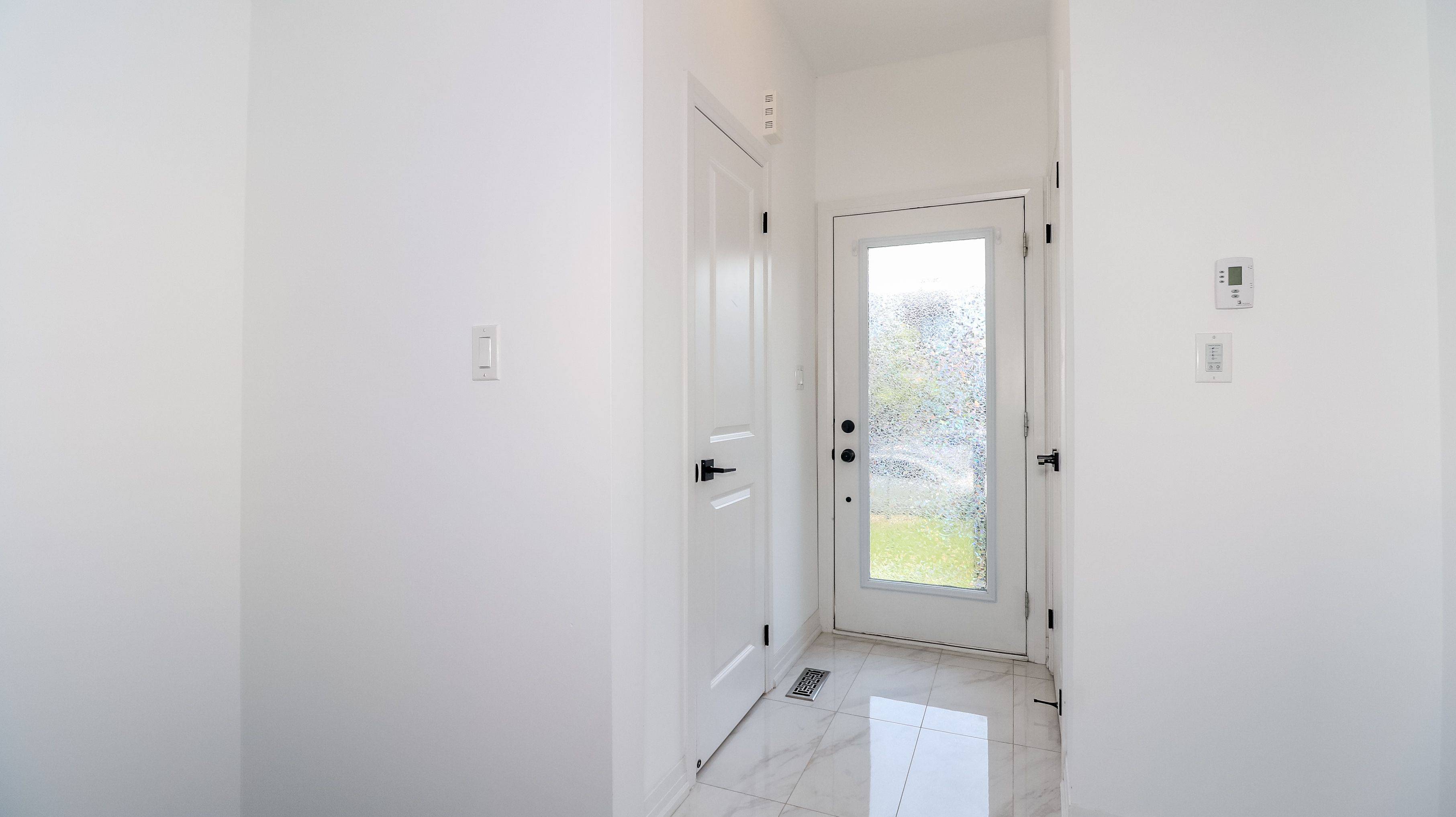 Barrie, ON L9J 0M4,16 Haven LN