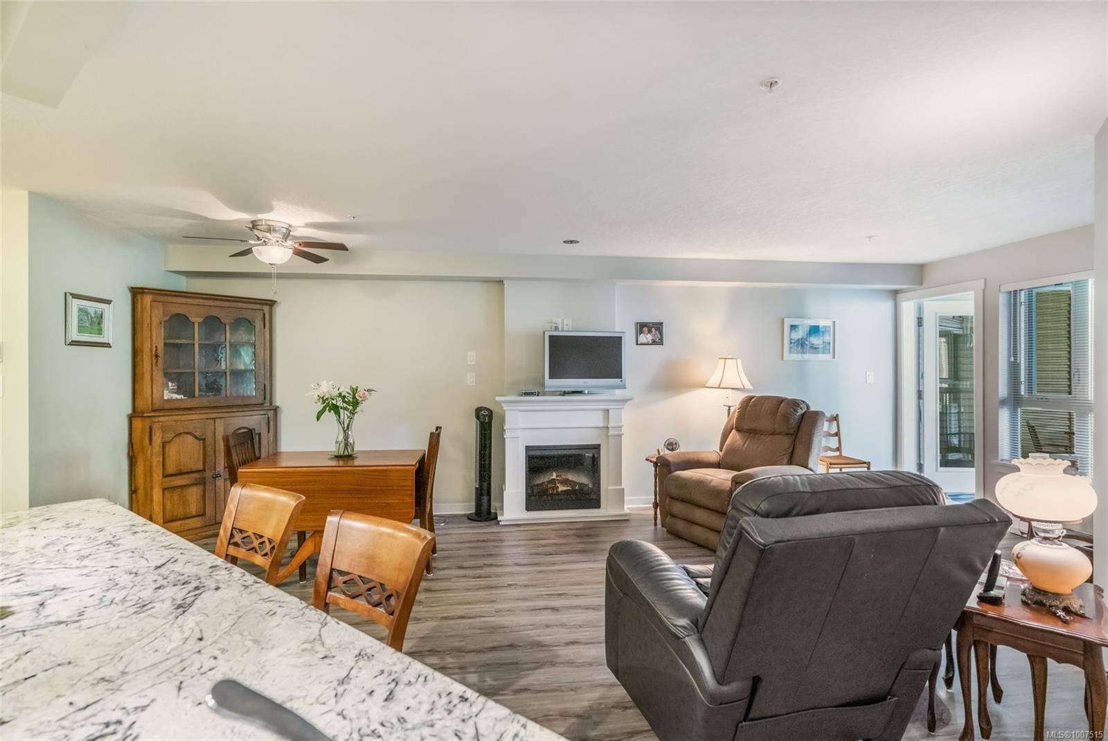 Nanaimo, BC V9T 6K1,5670 Edgewater Lane #317
