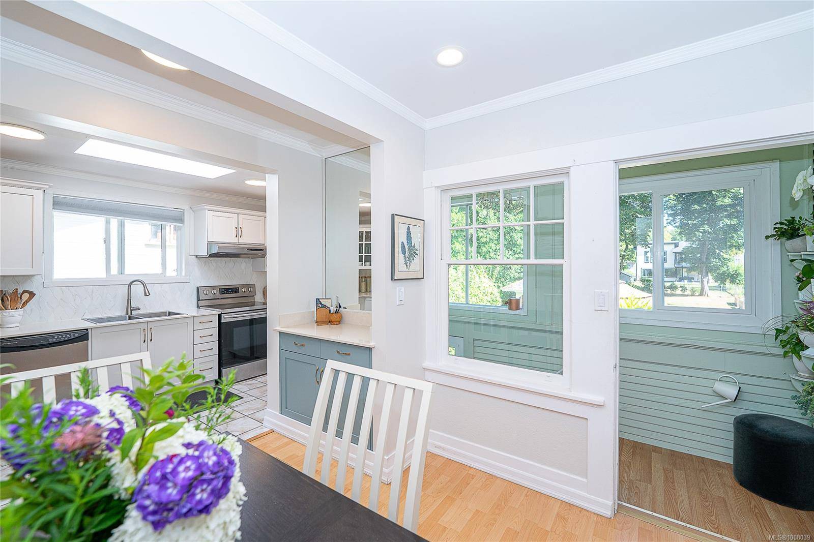 Saanich, BC V8Z 3T7,3275 Wascana St